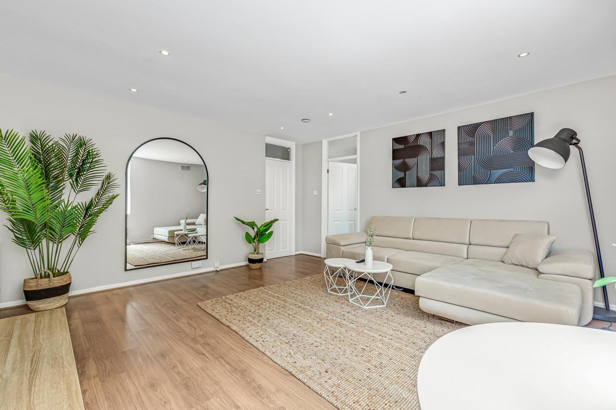 Putney Bridge Hideaway