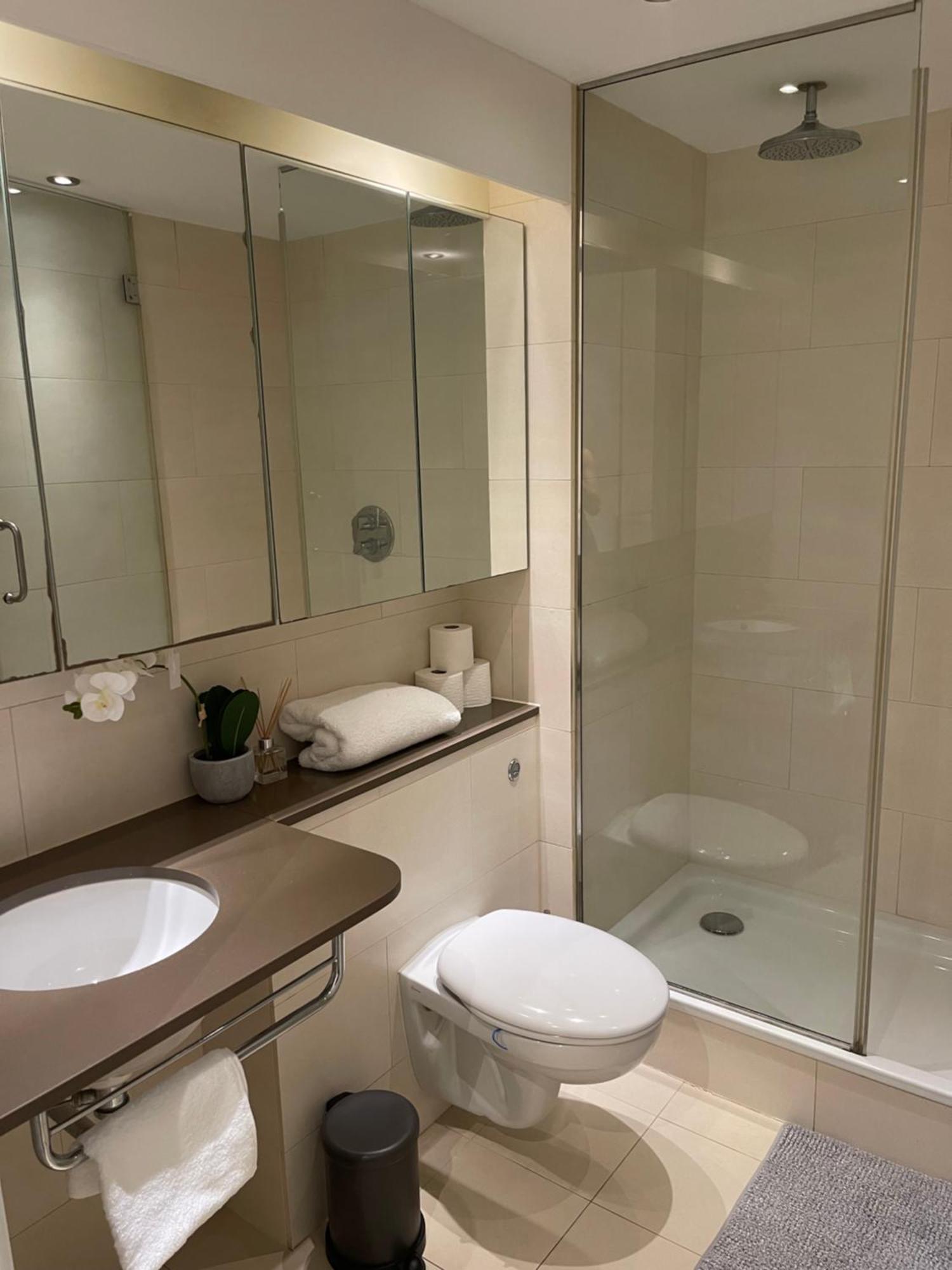 Apartment Modern Luxury 2 Bedroom In Excel *