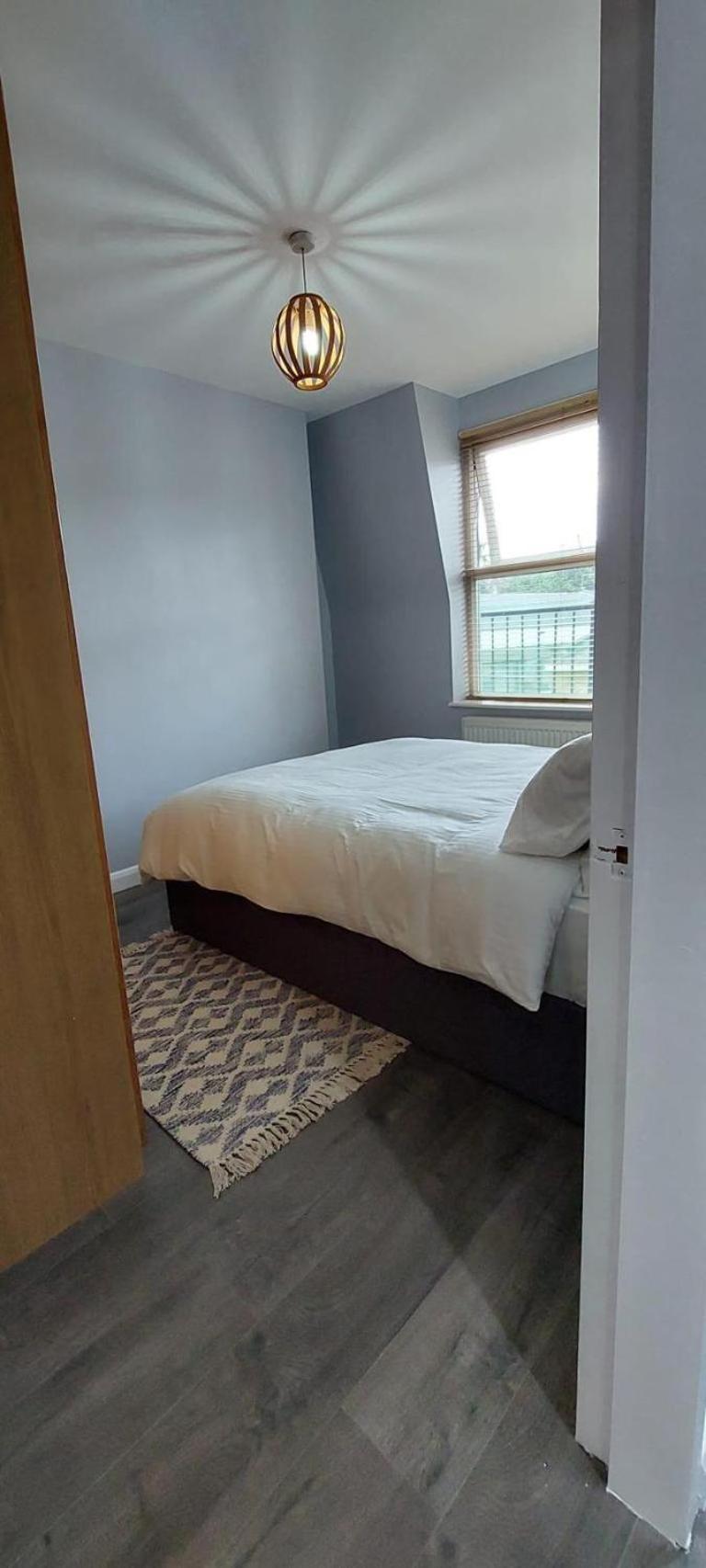 Apartment Stylish One Bedroom Flat In Finchley Road *