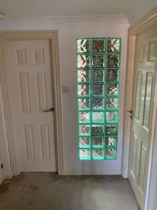Cozy 1-bedroom In Turnham London