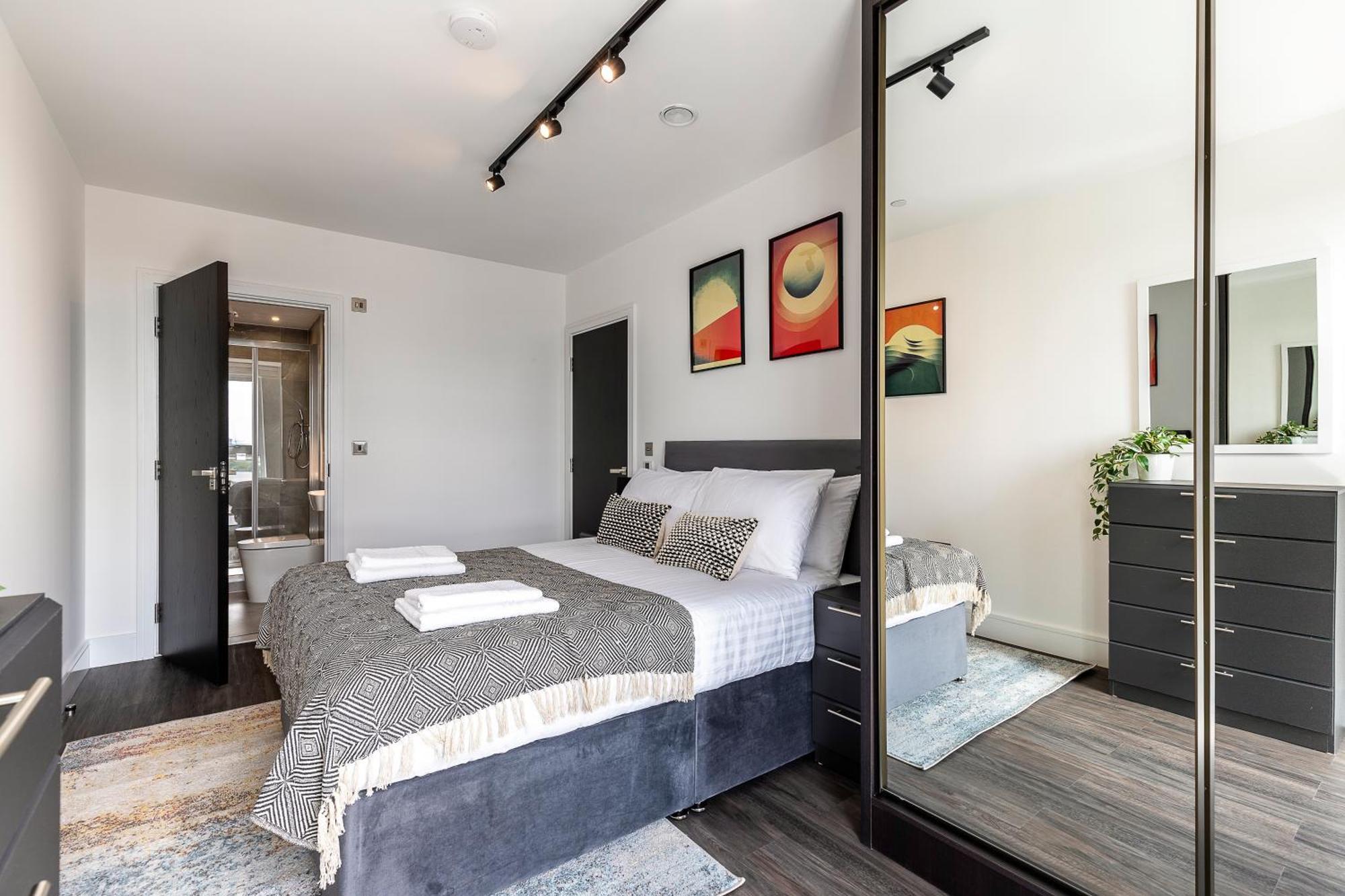 Edmund Point Apartment