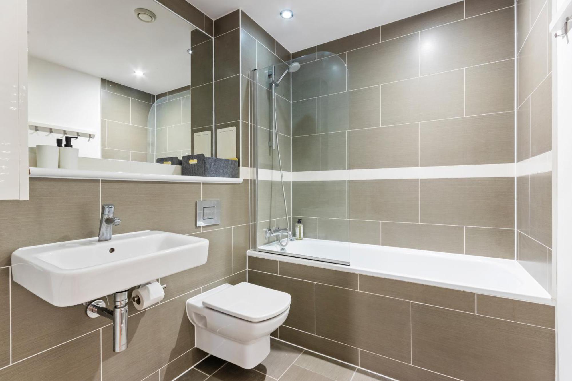 Modern 1 Bed Wimbledon Pad Apartment