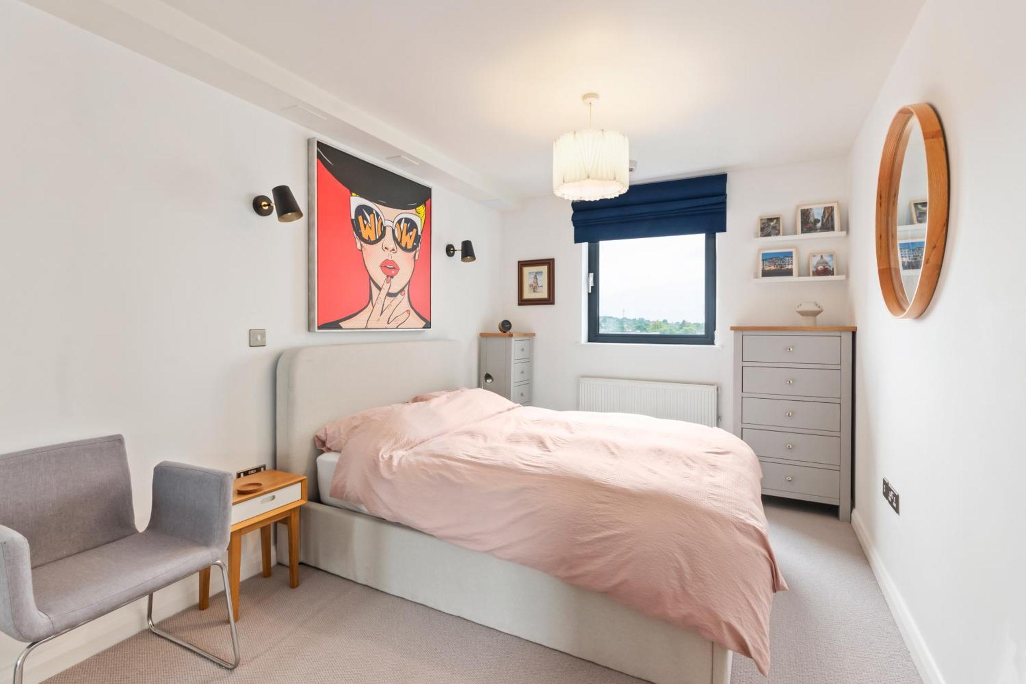 Modern 1 Bed Wimbledon Pad Apartment *