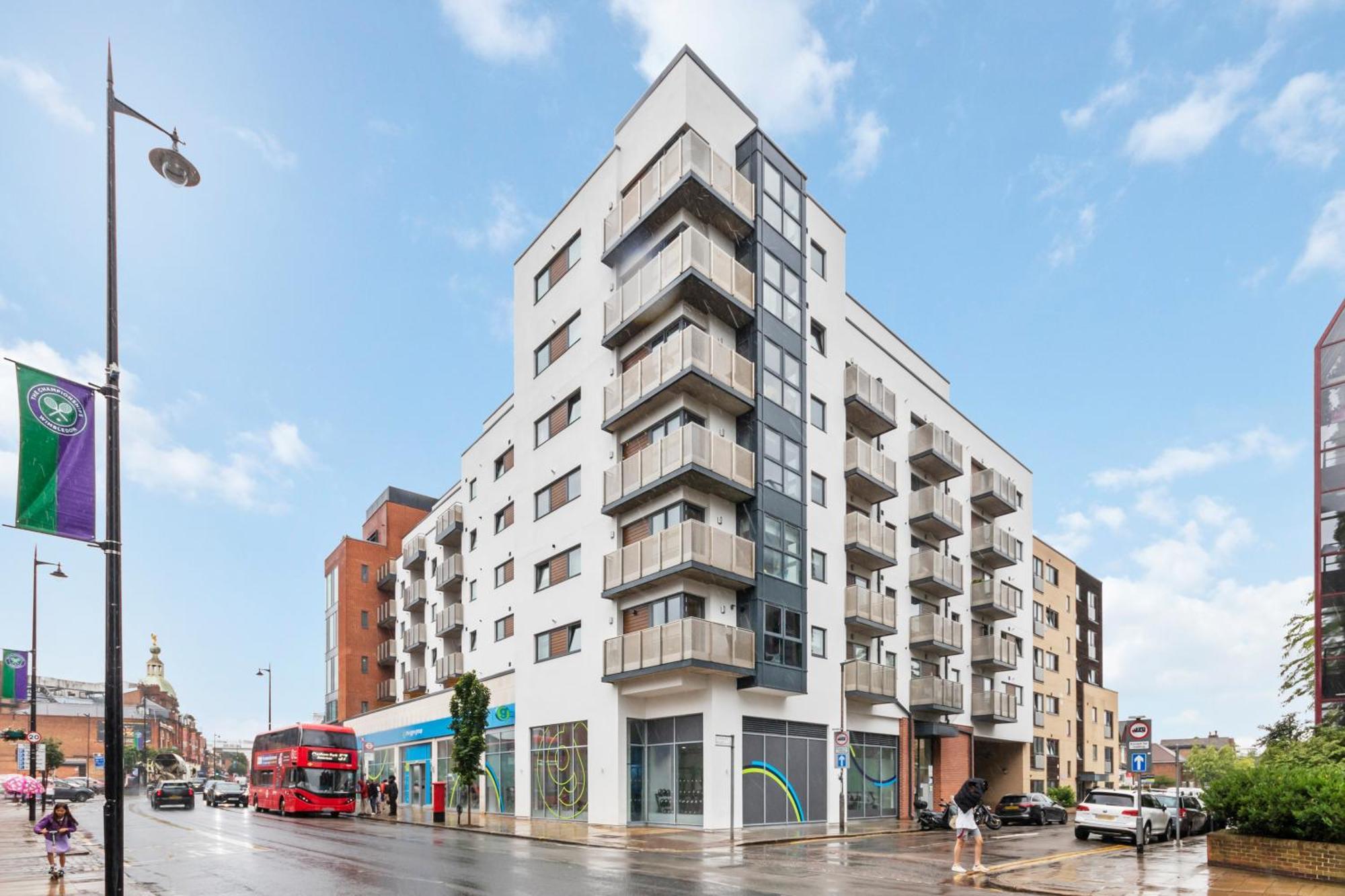 Modern 1 Bed Wimbledon Pad London