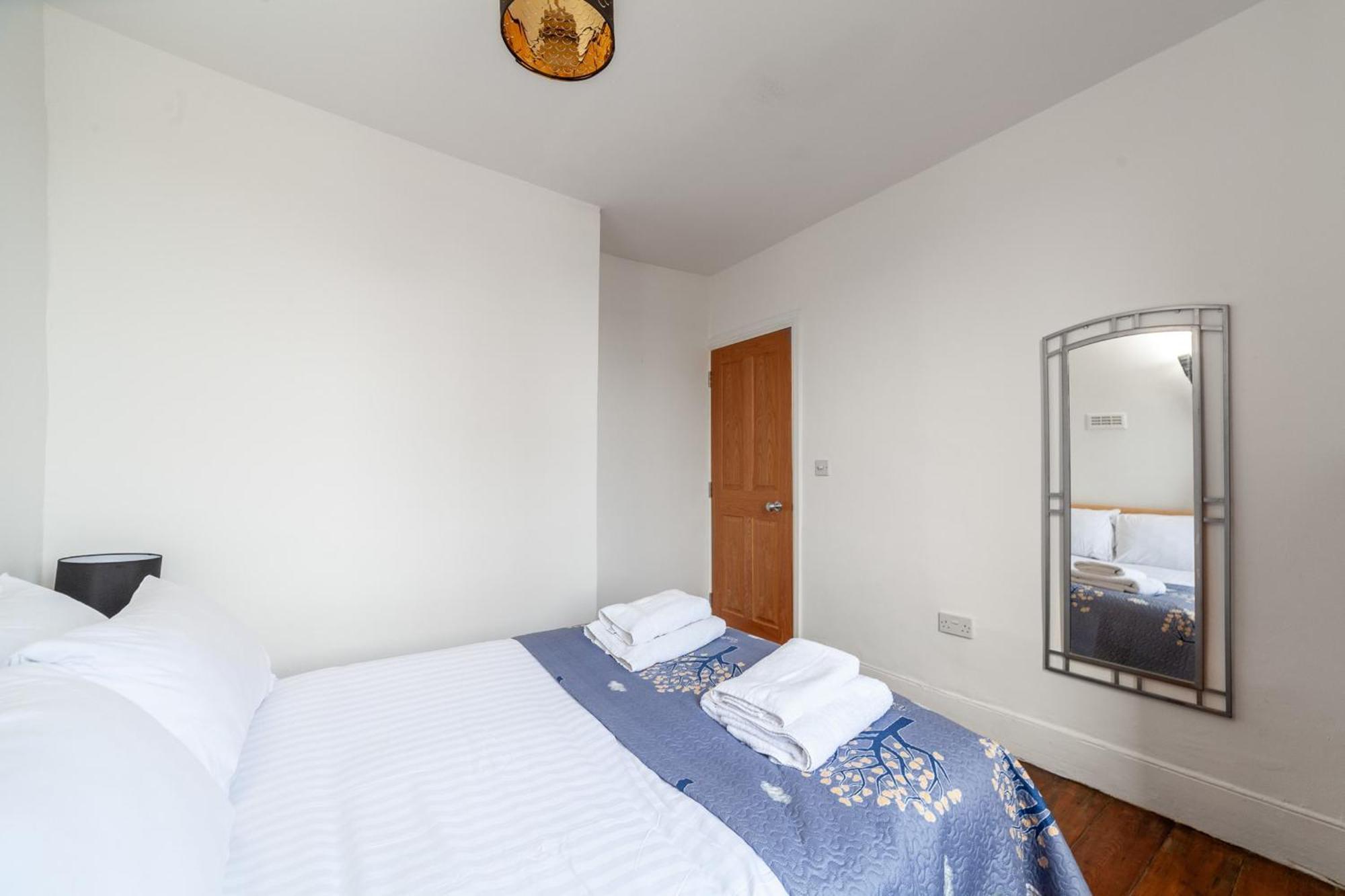 Charming In The Heart Of Kennington Appartement