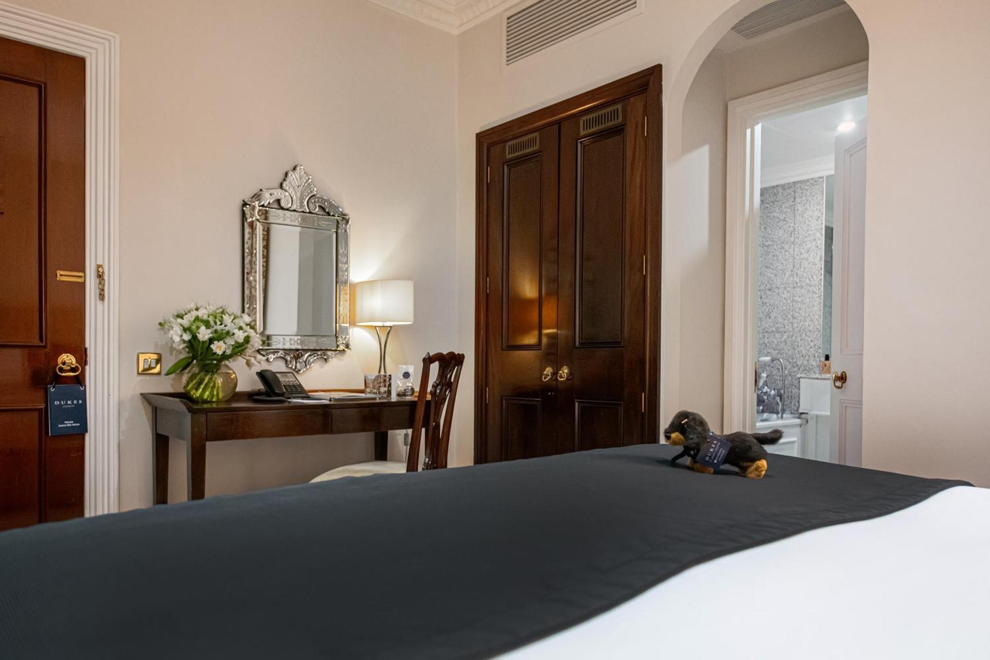 Dukes Hotel 5*