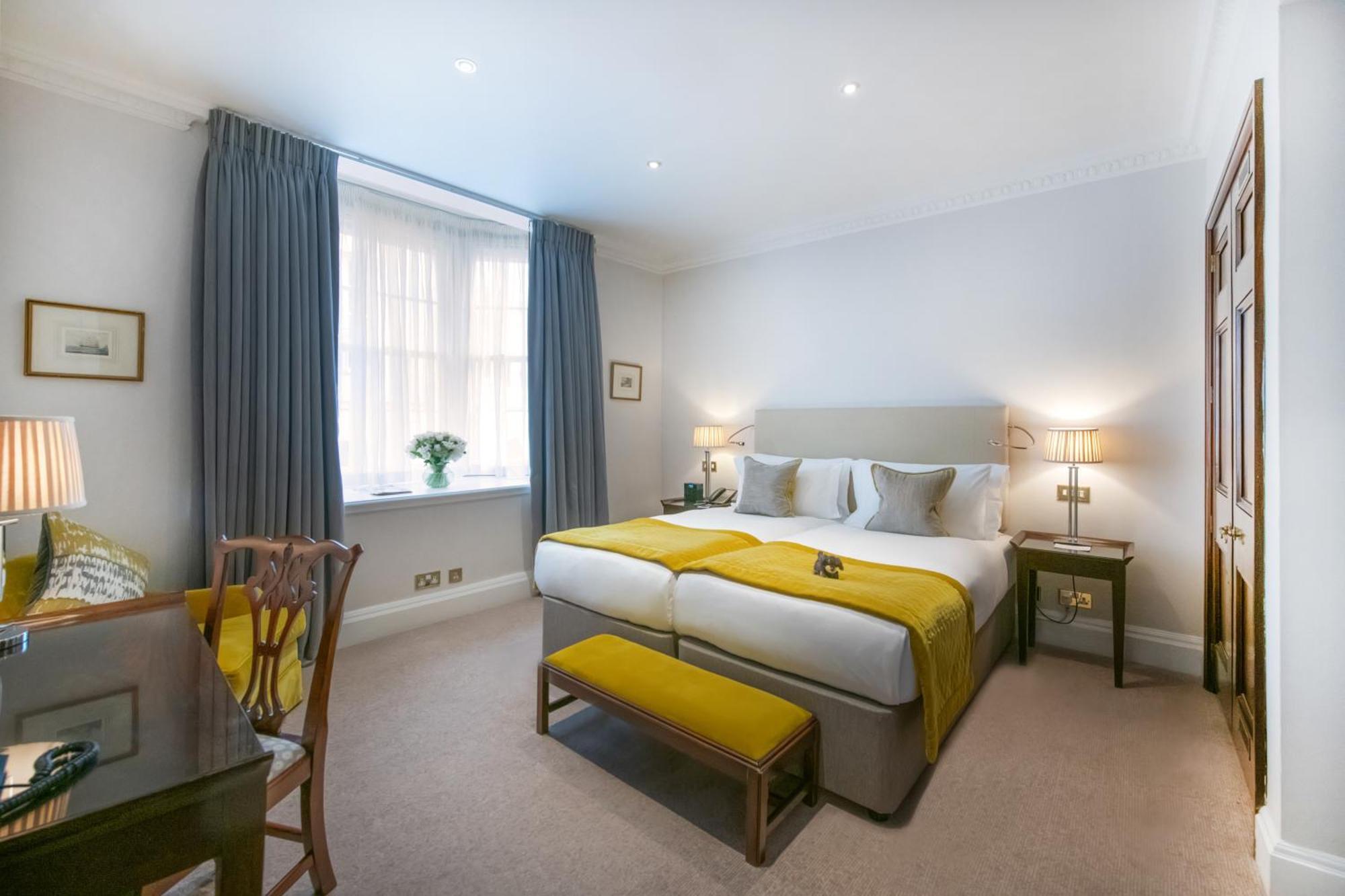 Hotel Dukes London