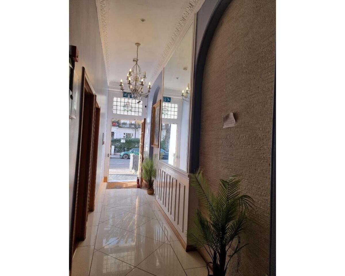Fb2-fantastic Basement Good For 3 Near Hyde Park Apartment London