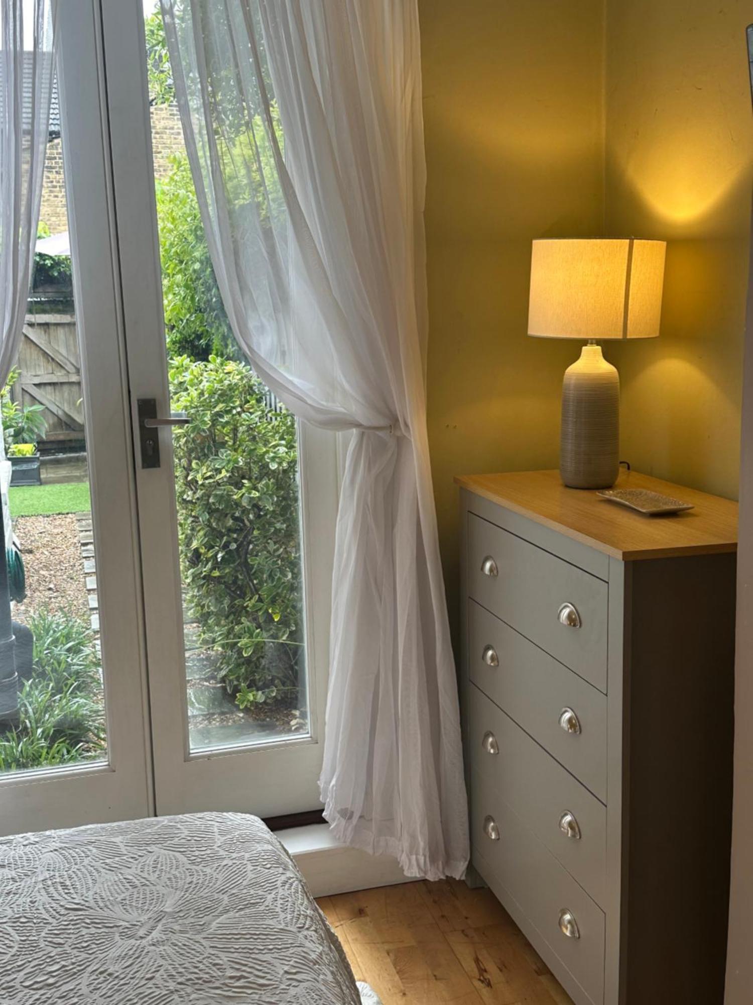 Privat overnatting My Sky Secret Garden 1 Bedroom London