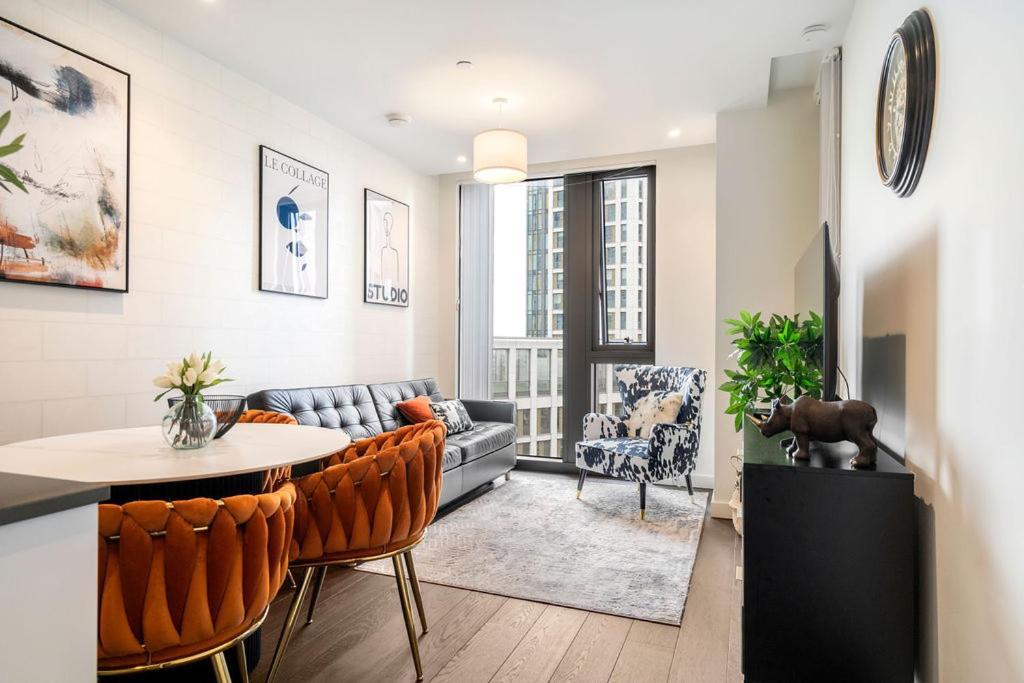 Apartment Luxurious 1 Bedroom In *