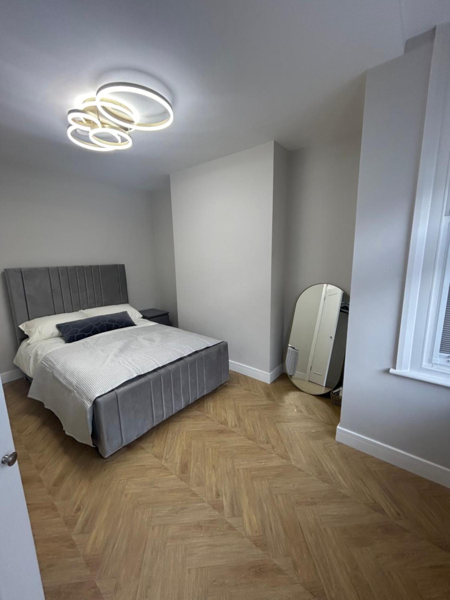 Luxury 2 Bed With Garden Near Tottenham Hale Apartment