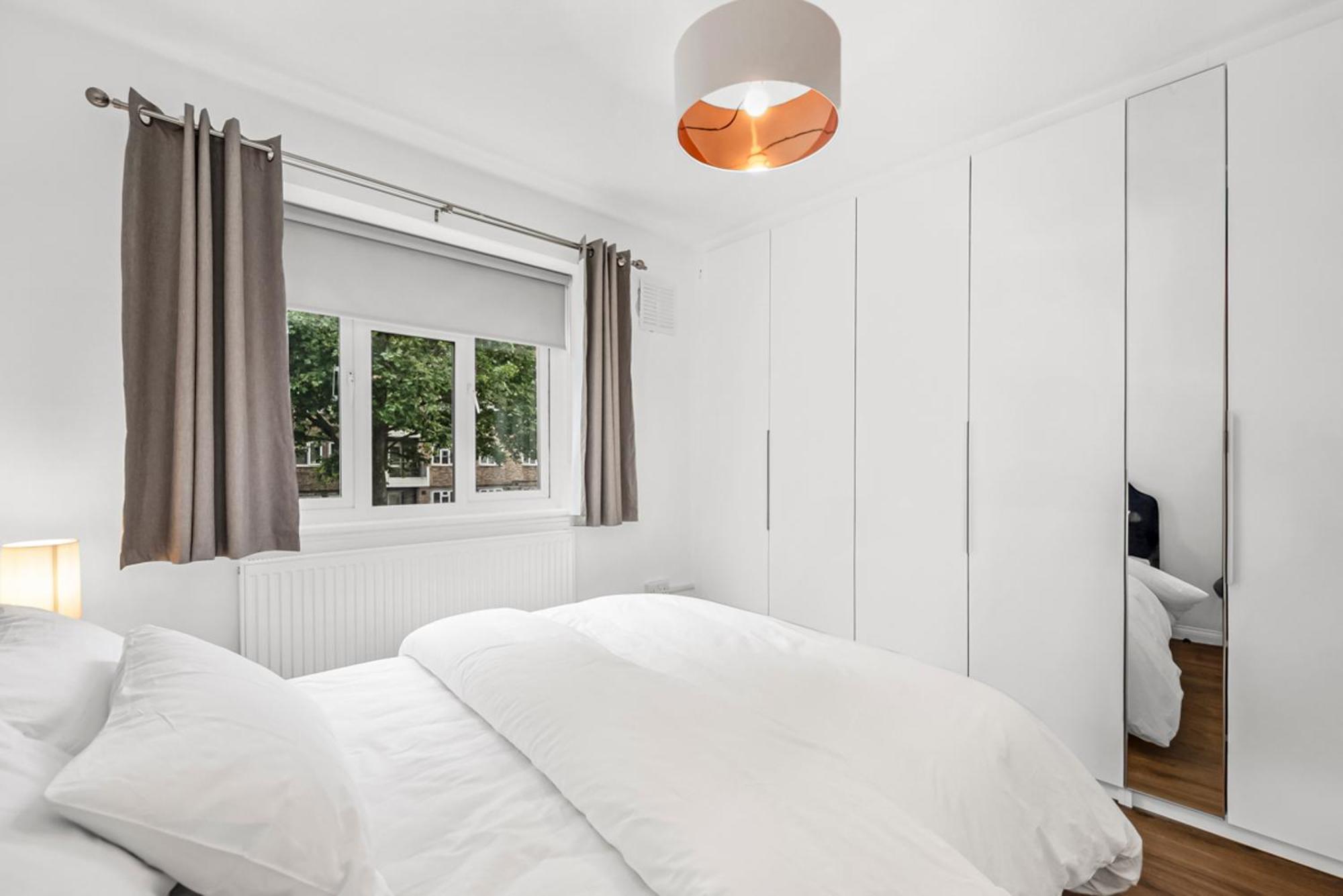 Spacious Bridge Flat Leilighet London