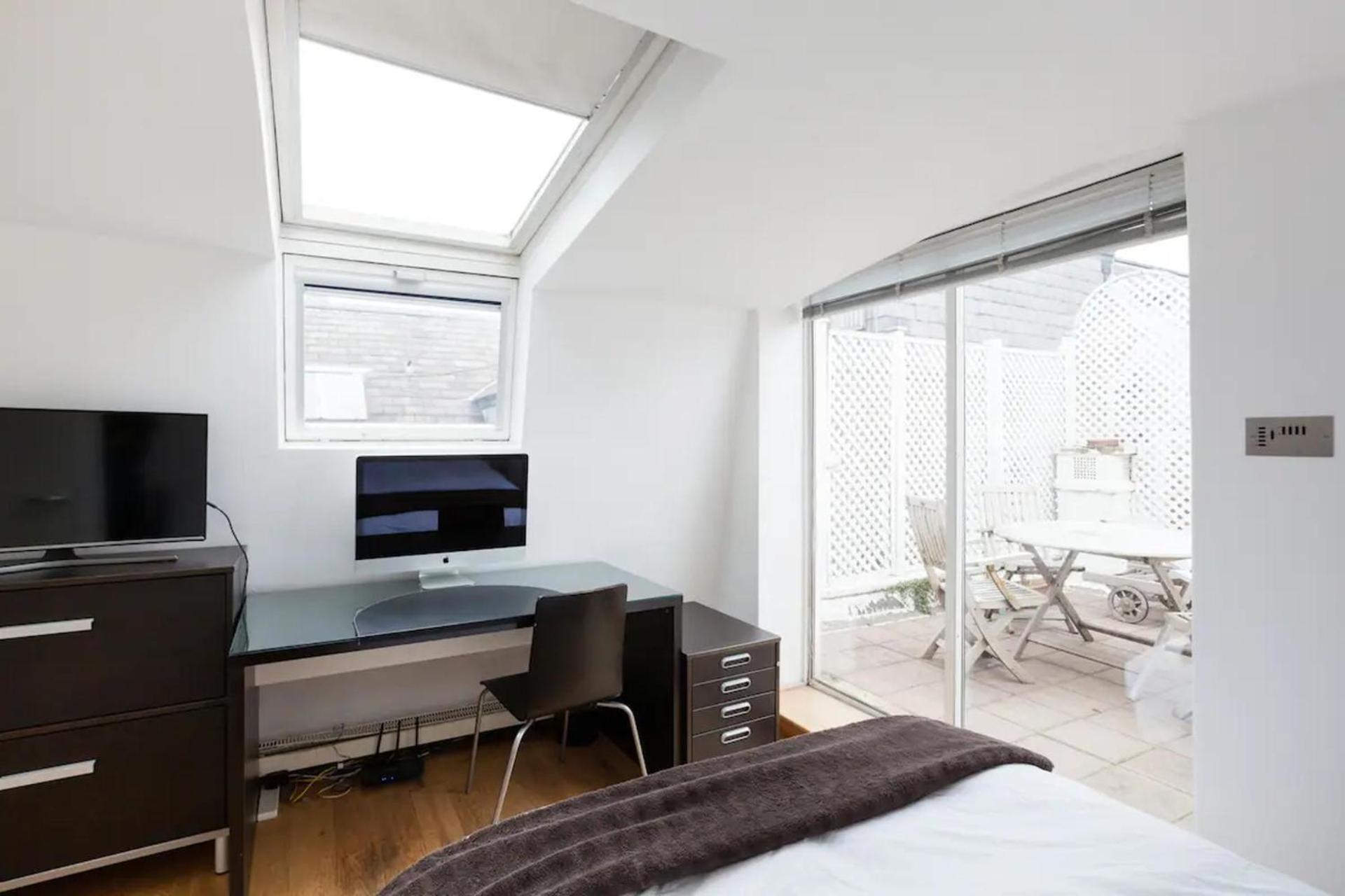 Apartment Knightsbridge 4th Floor Walk Up- Penthouse London