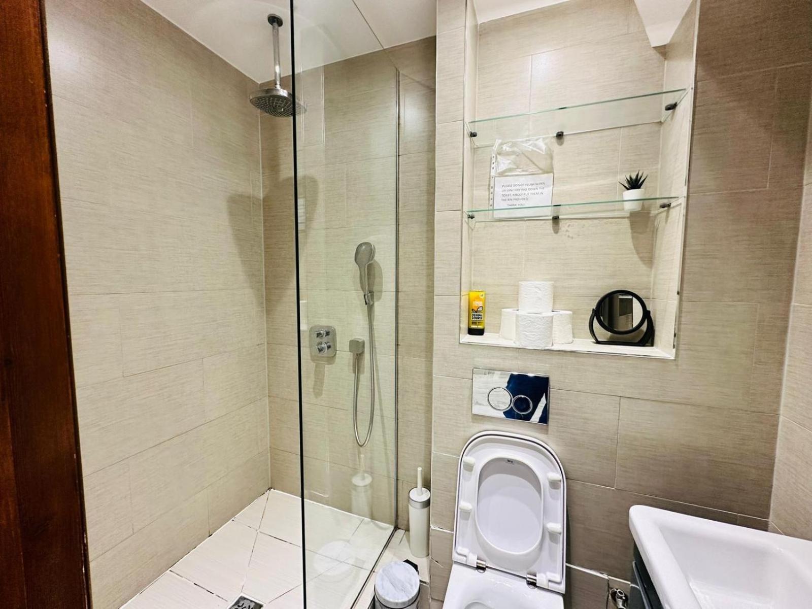 Apartment Spacious One Bed In Wembley