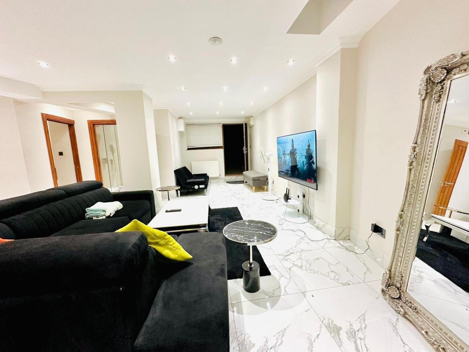 Apartment Spacious One Bed In Wembley London