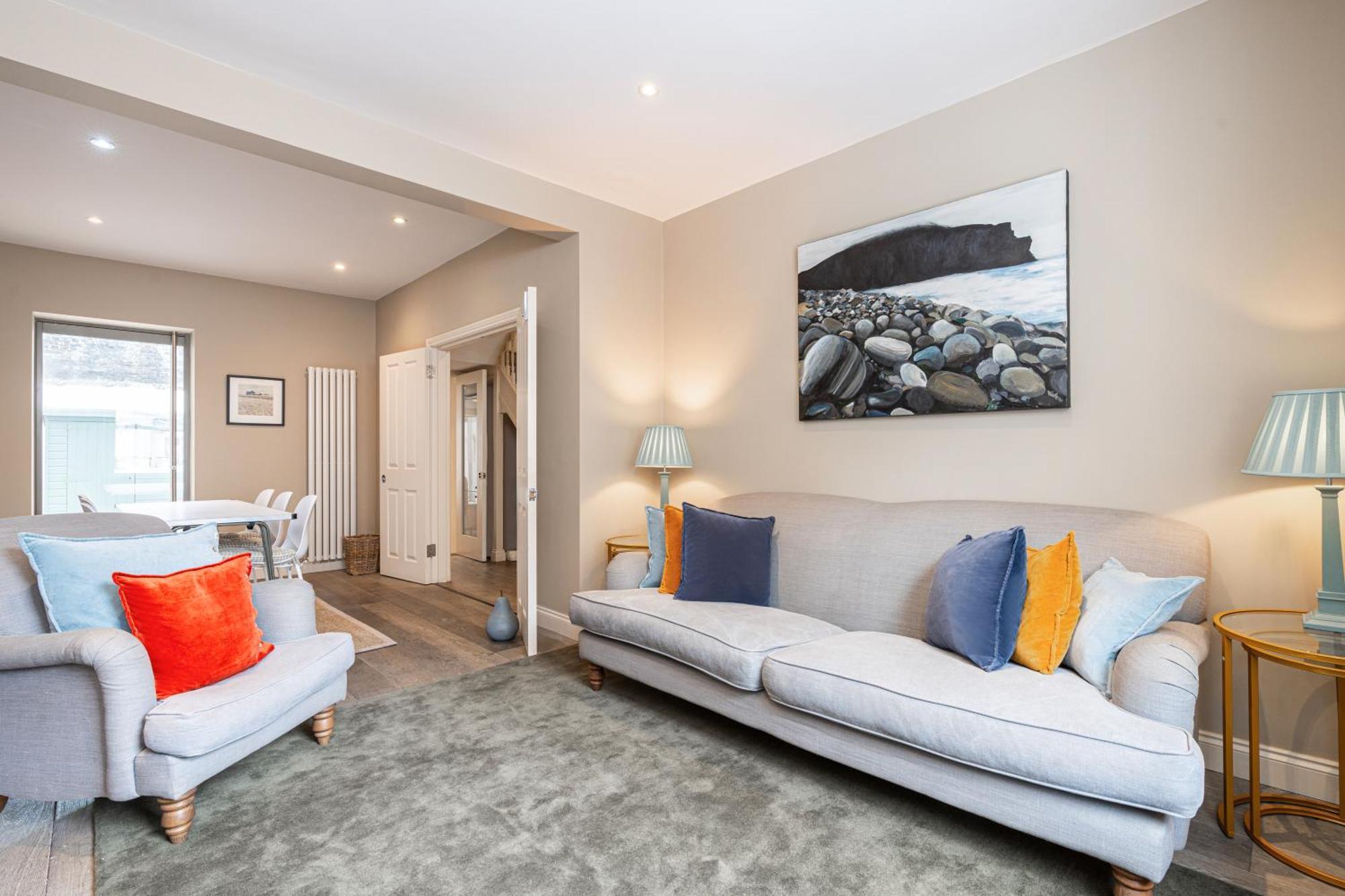 Lovely Battersea By Underthedoormat Holiday home London