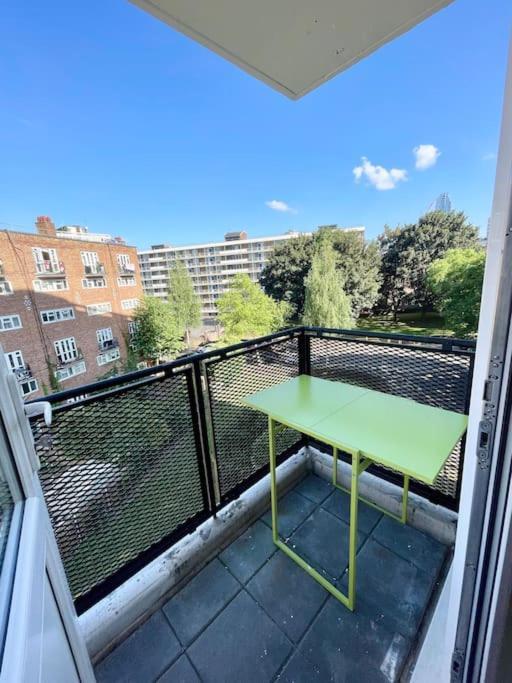 New Deluxe 2bed Beautiful Old St Apartment London