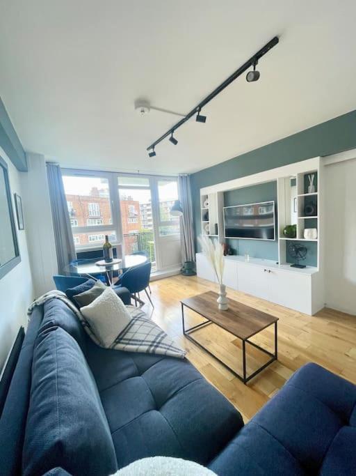 New Deluxe 2bed Beautiful Old St * London