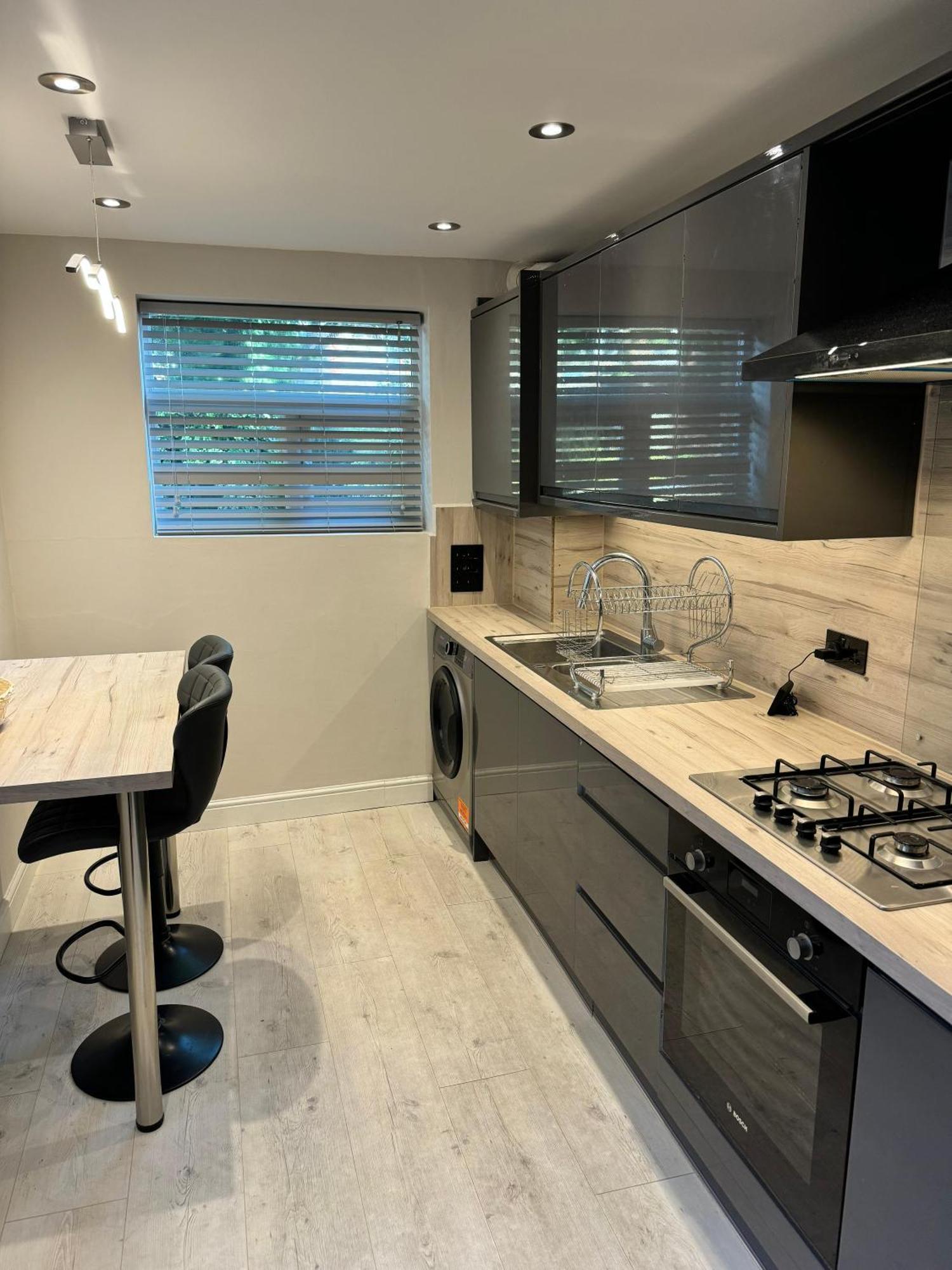 Homestay Double Bedroom In Private Home- Canning Town By Excel London