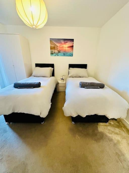 Stylish In Zone 2 Apartment