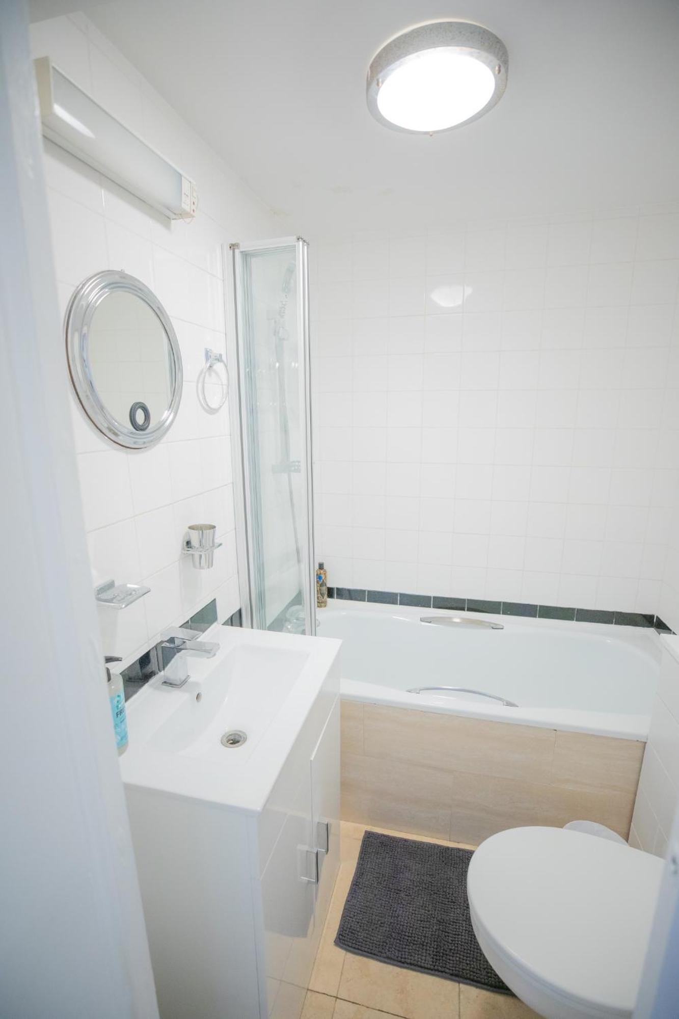 X-one Bedroom At Chelsea Cloister * London