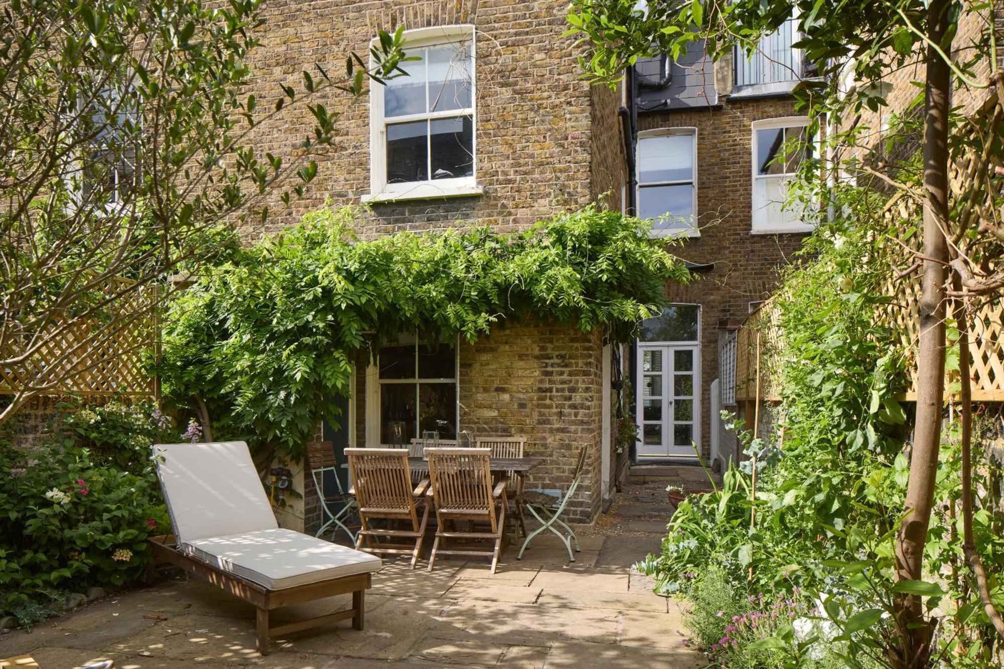 Art-inspired Designer Family - Private Garden Apartamento *
