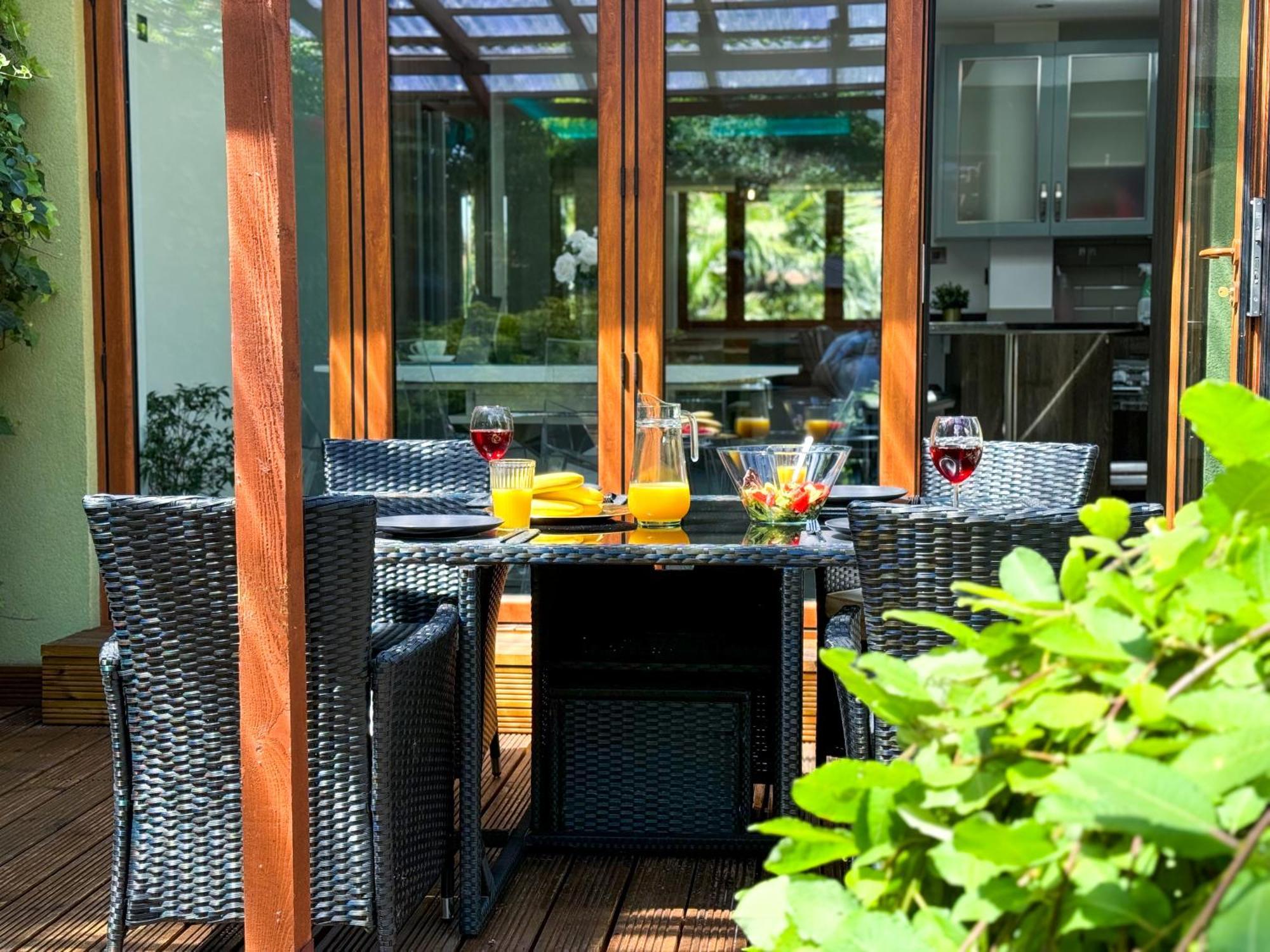 Luxurious 3bed House With Bath & Garden * Londen