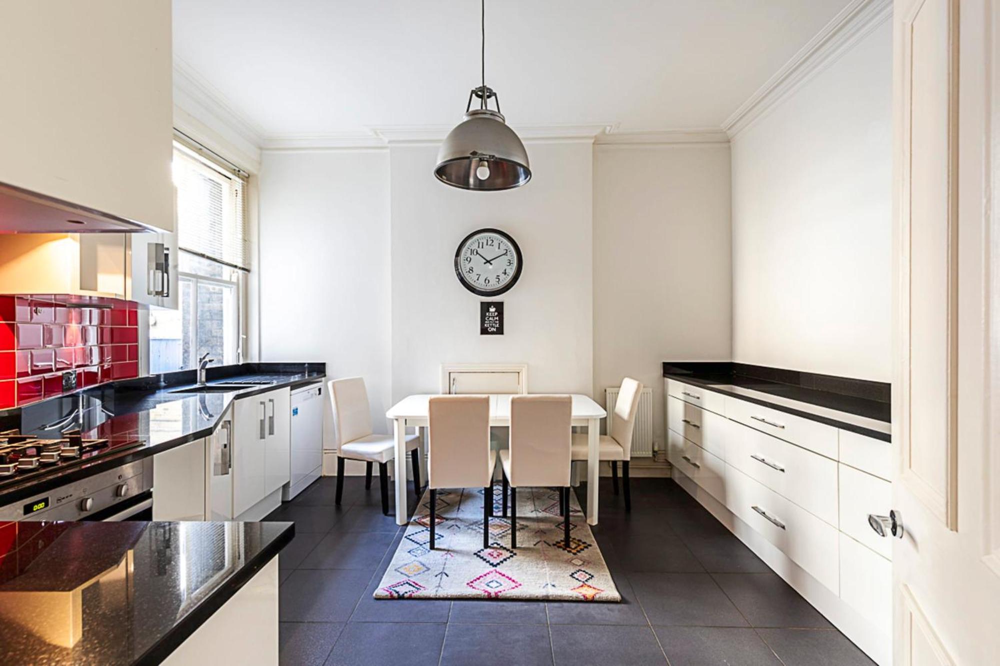 Apartamento Kensington Tranquility Elegant Two-bed Retreat Londres
