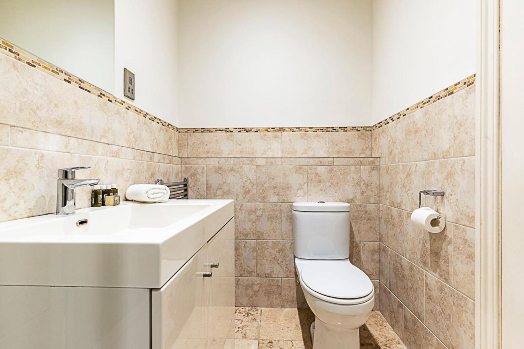Kensington Tranquility Elegant Two-bed Retreat Apartamento