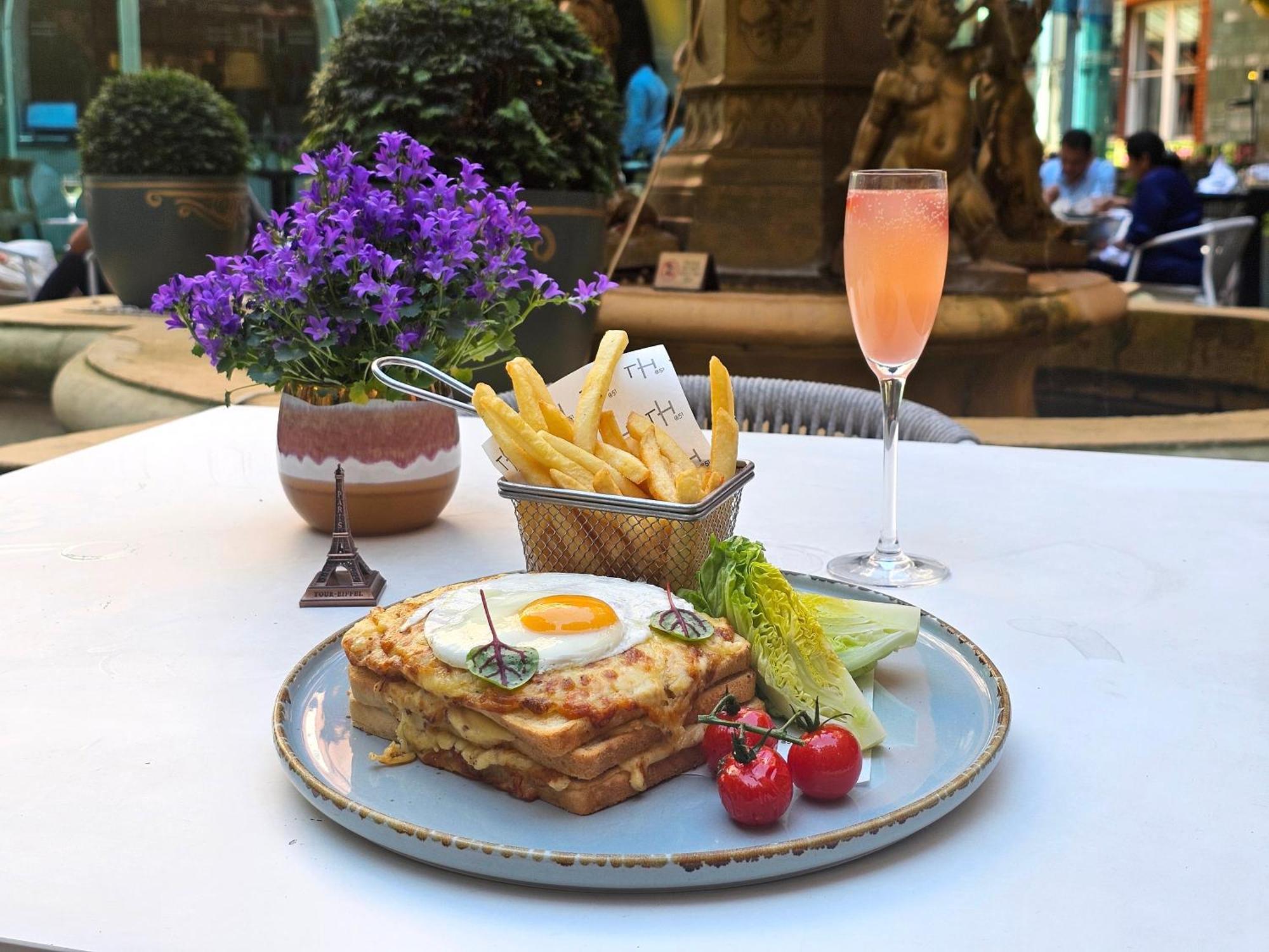 Hotell St. James' Court, A Taj Hotel, 4*