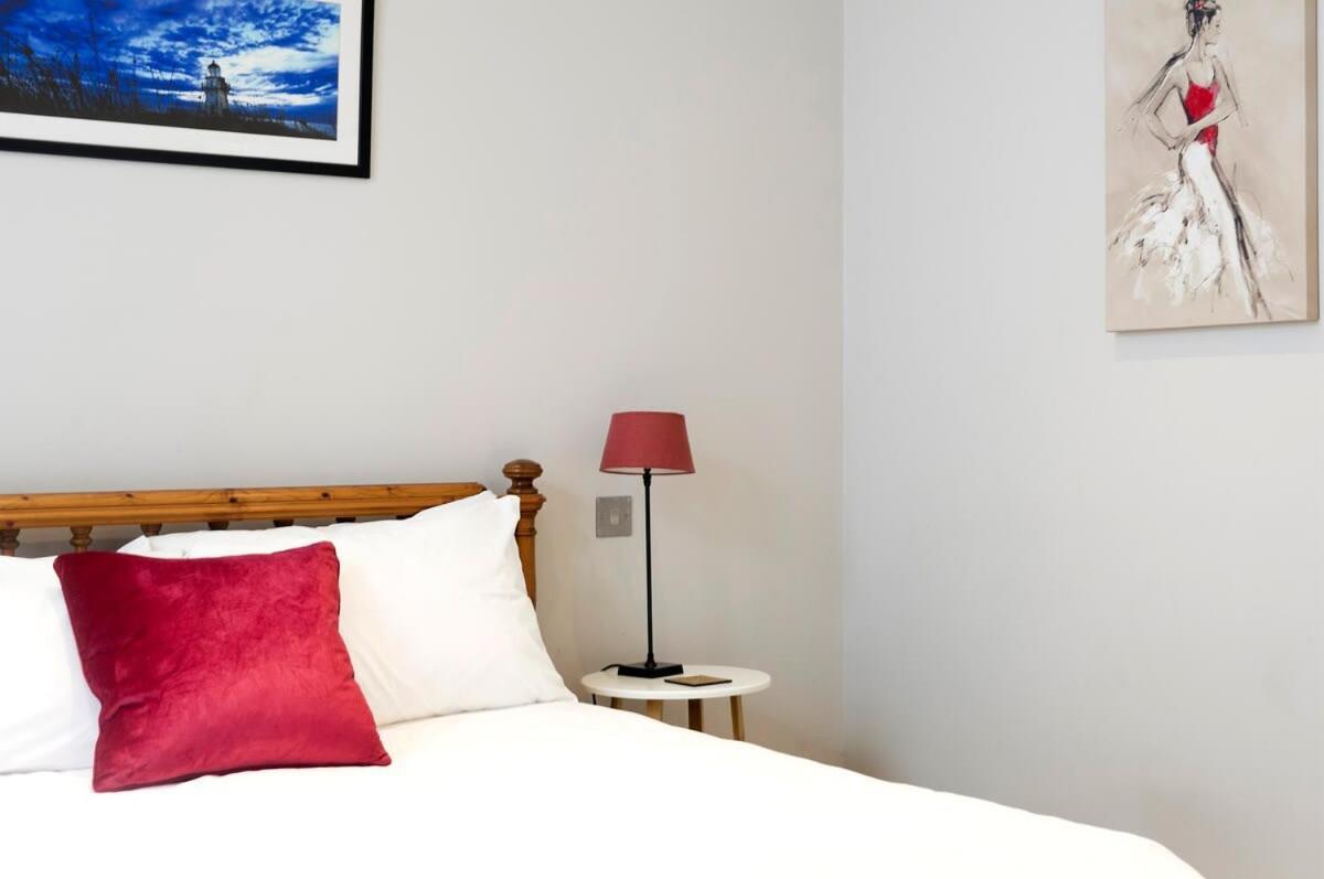 Fulham 4 Bed Family & Garden 5min From Tube Feriehus *
