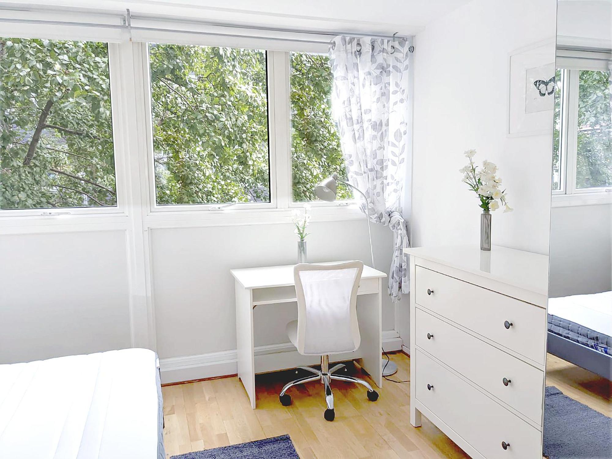 Delightful Large Apt. Fitzrovia W1 Near Oxford St Apartment London