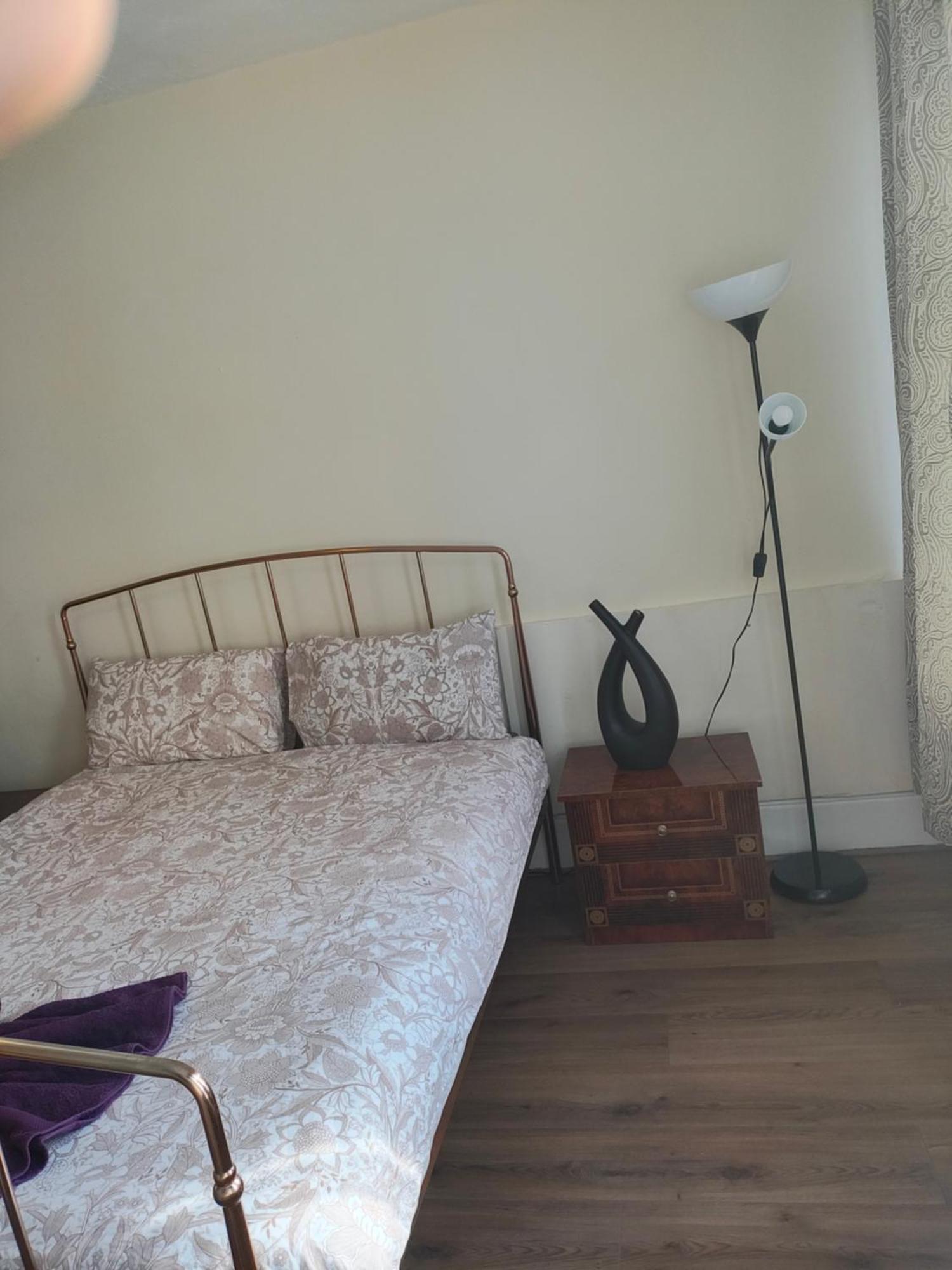 Elegant King Bed Get Away *