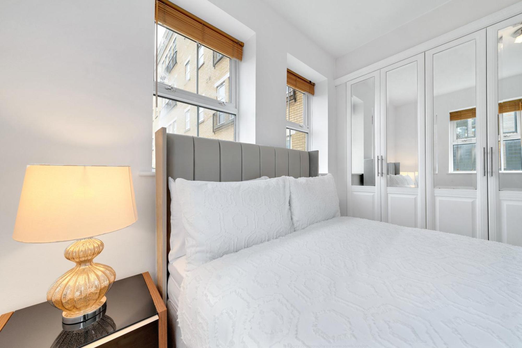 Apartment Spacious Two Bedroom Private In Tower Bridge Bridge London