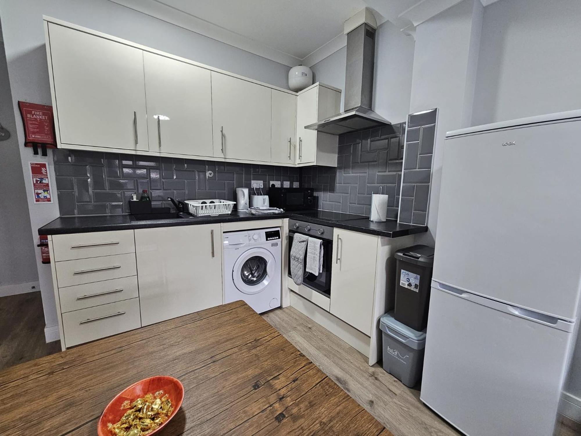 Shepherd's Bush Modern Flat Apartment London