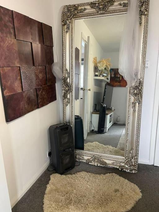 Private Close To Train Station * London