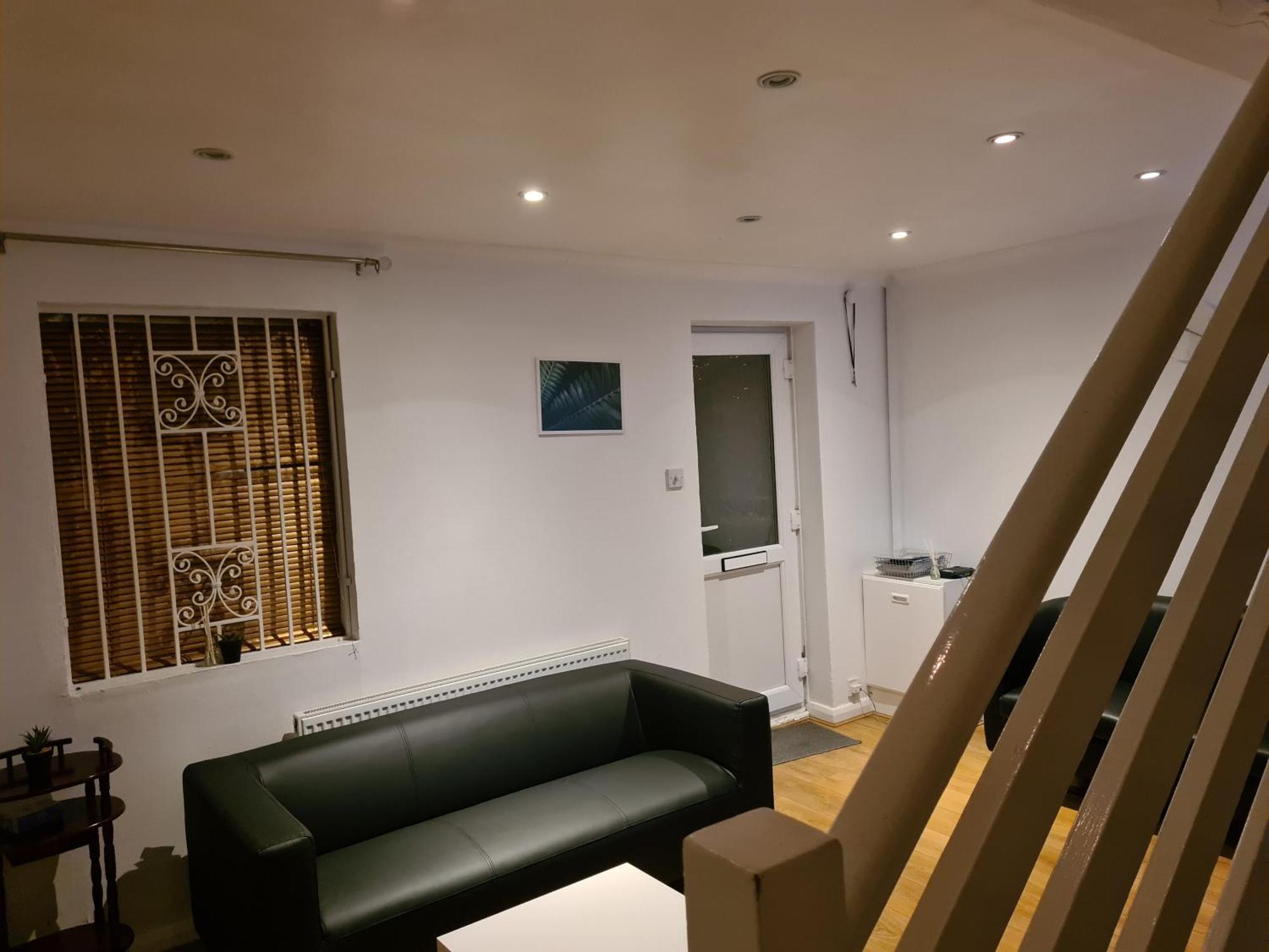4br-2ensuite-10mincentrallondon-sleeps11-parking Сasa de vacaciones
