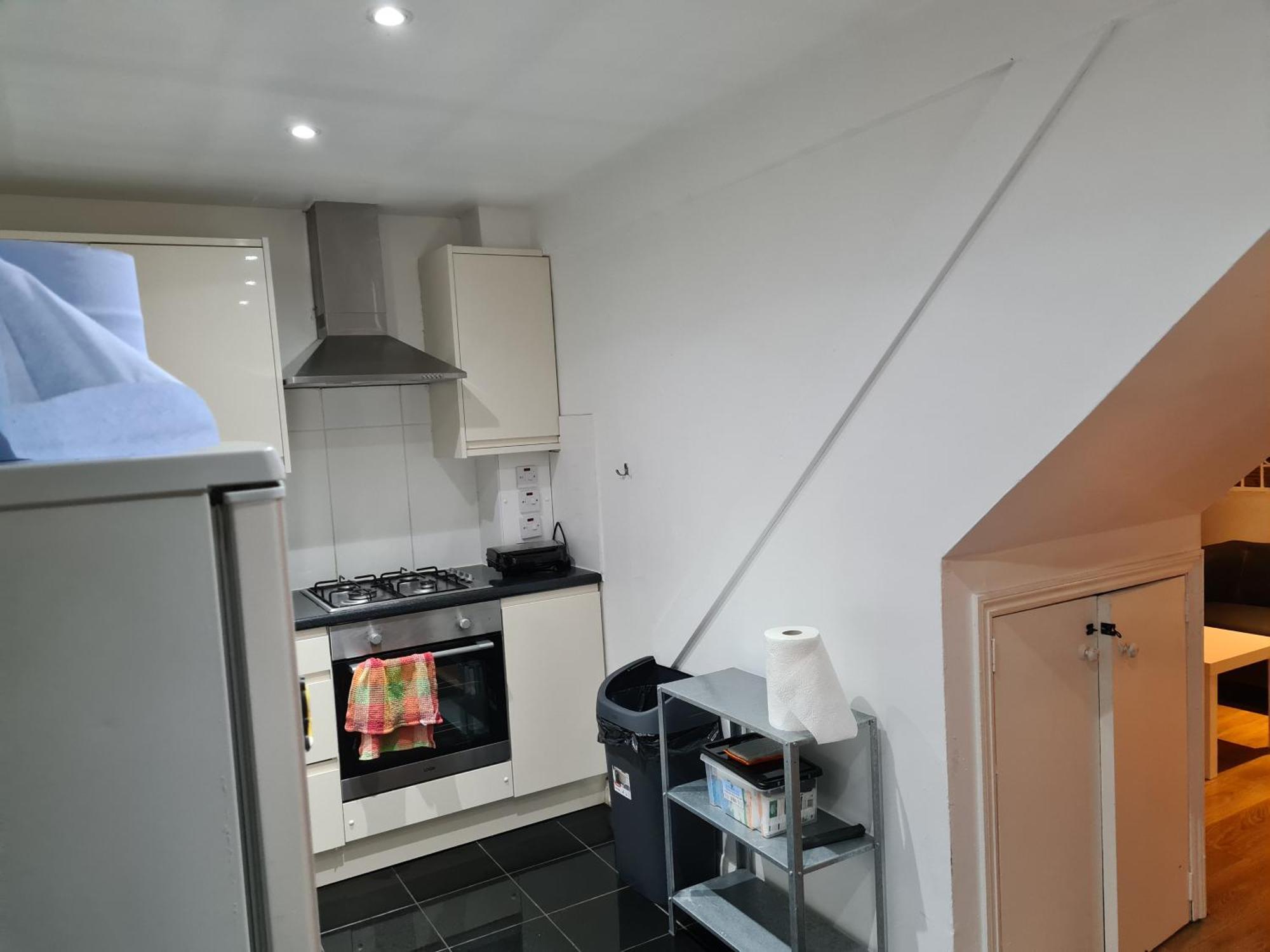 4br-2ensuite-10mincentrallondon-sleeps11-parking Vakantiehuis