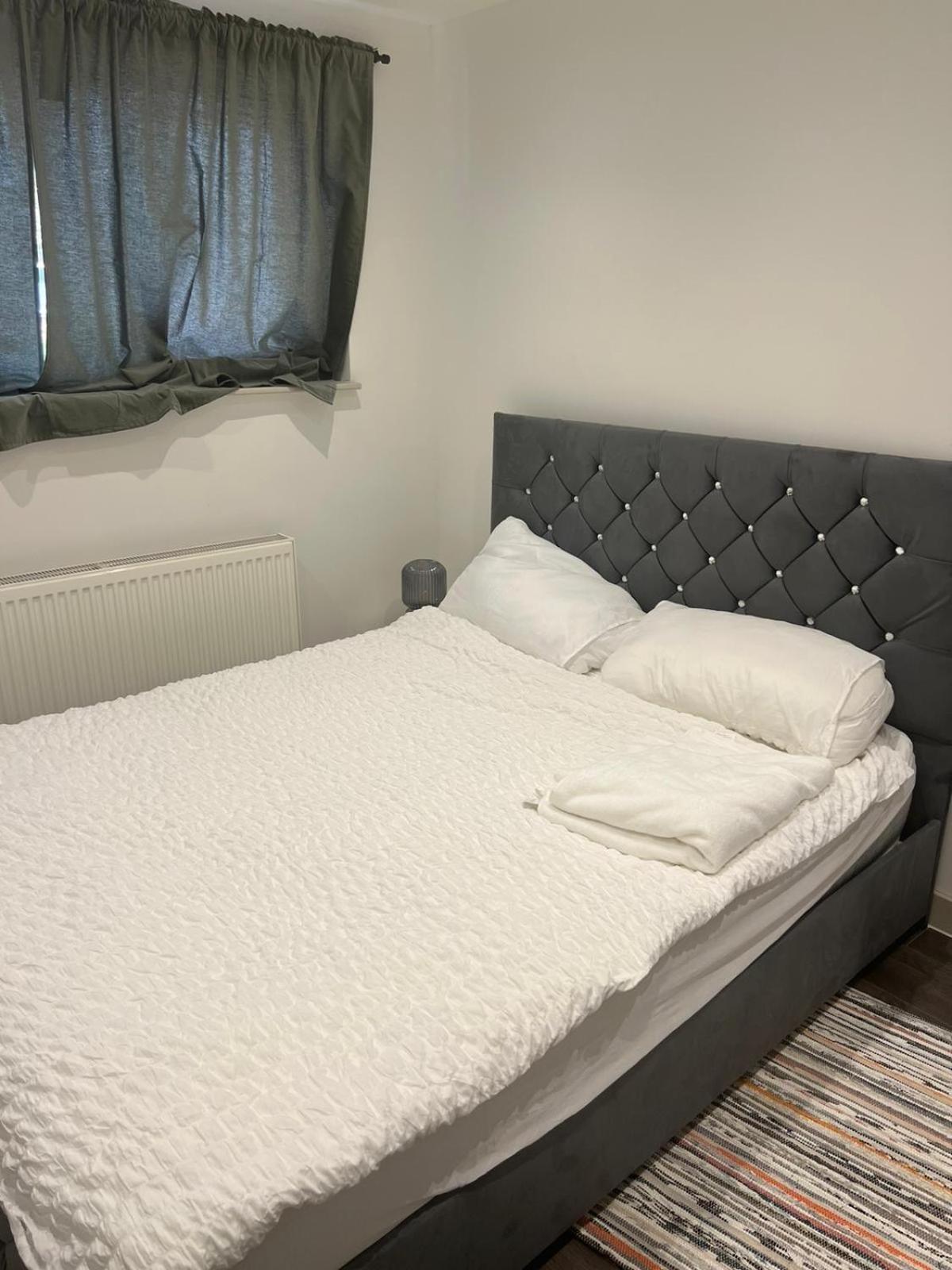 Redline Homes Holiday home London