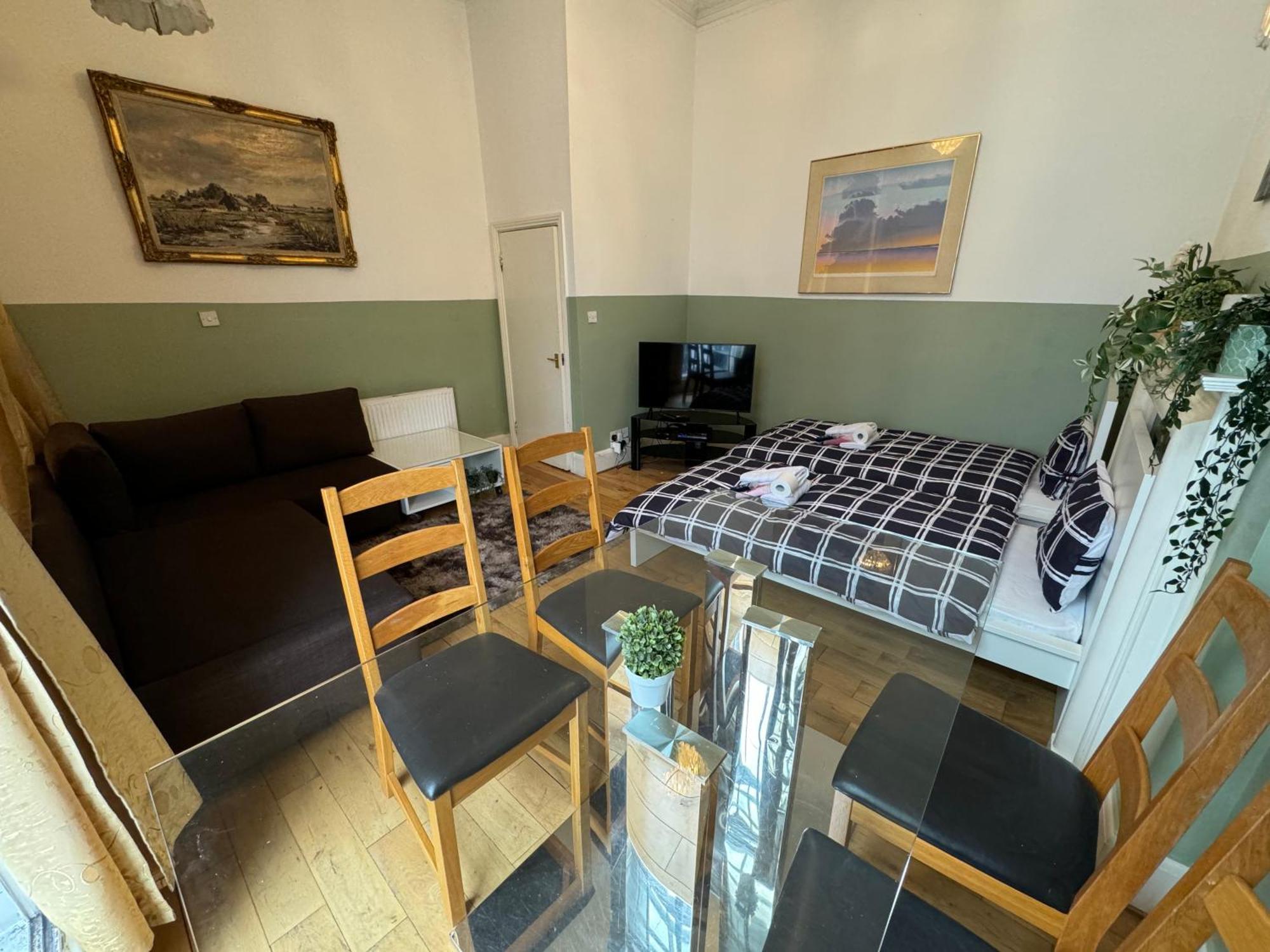 And Affordable Flat For 6 People In Zone 1 - Baker Street - With Breakfast Included Londres