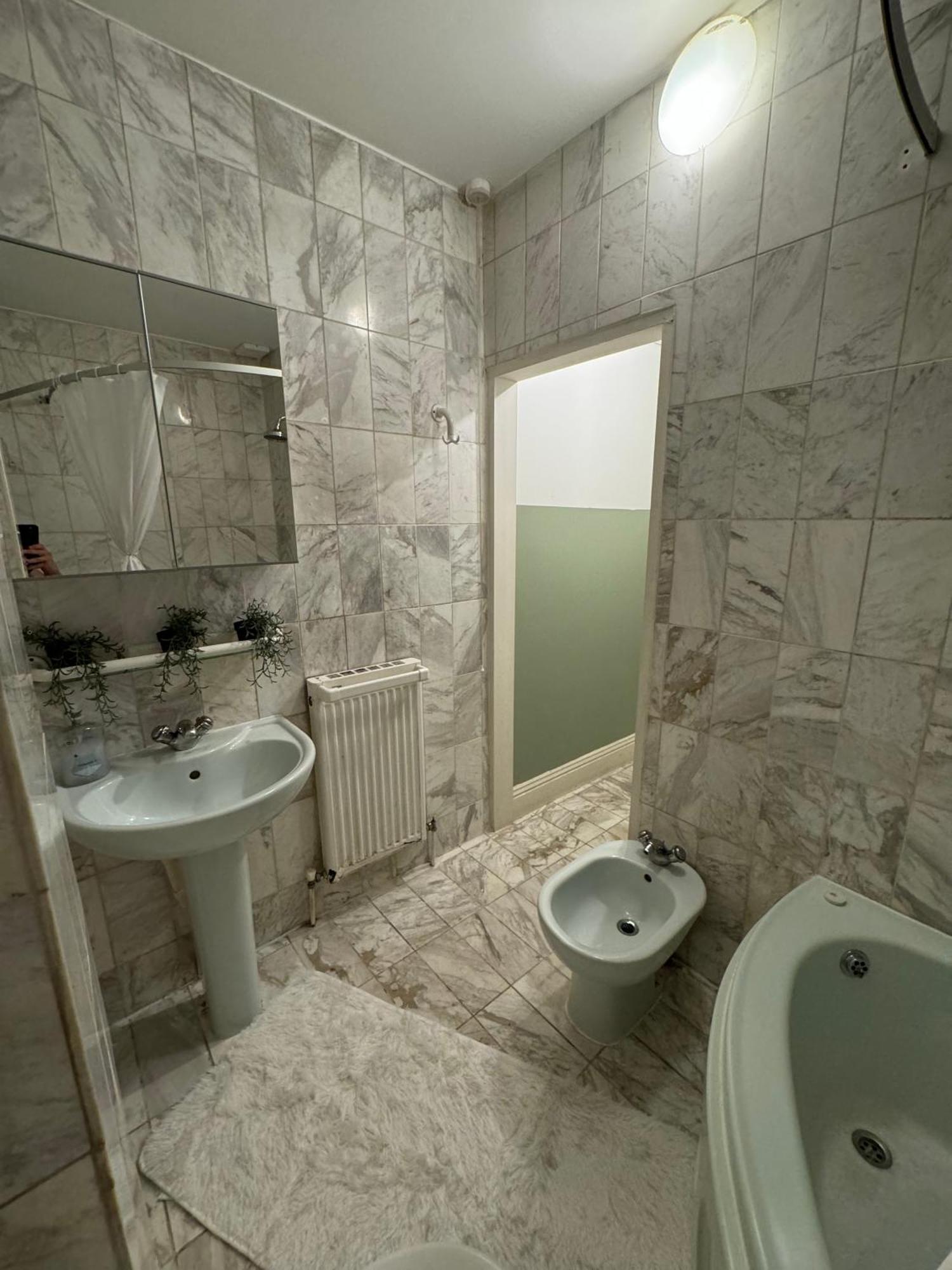 And Affordable Flat For 6 People In Zone 1 - Baker Street - With Breakfast Included Apartamento