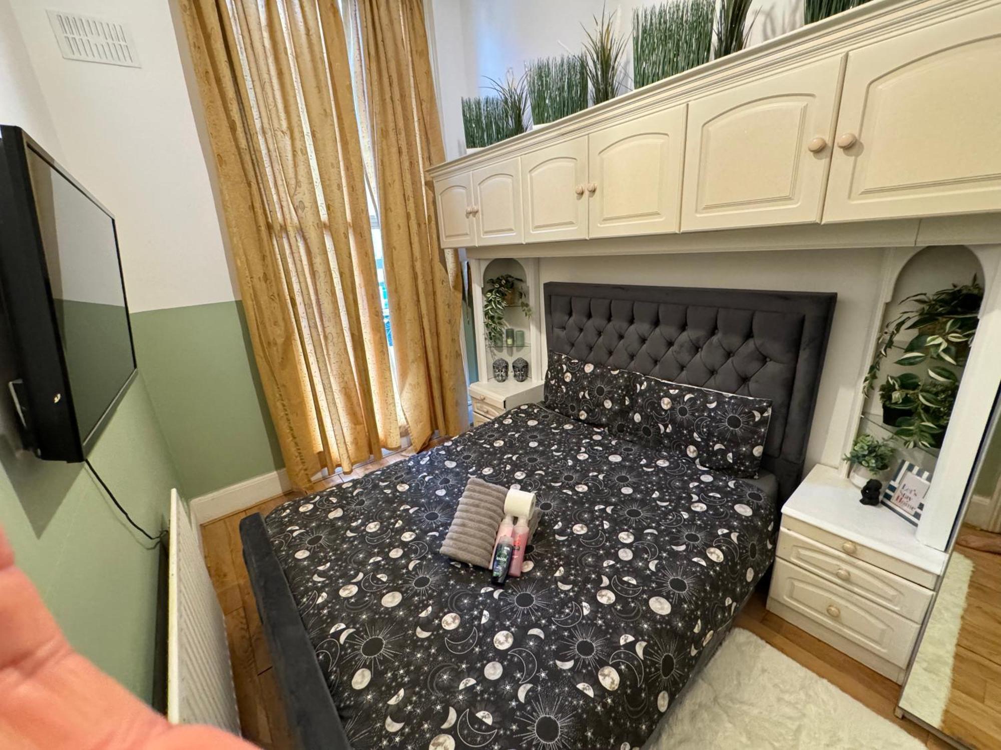 And Affordable Flat For 6 People In Zone 1 - Baker Street - With Breakfast Included * Londres