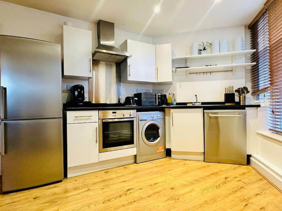 Leilighet Stylish 2mins From Major Station *
