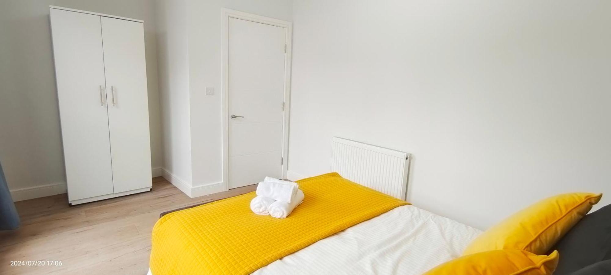 Leilighet Spacious 2b2b With Garden