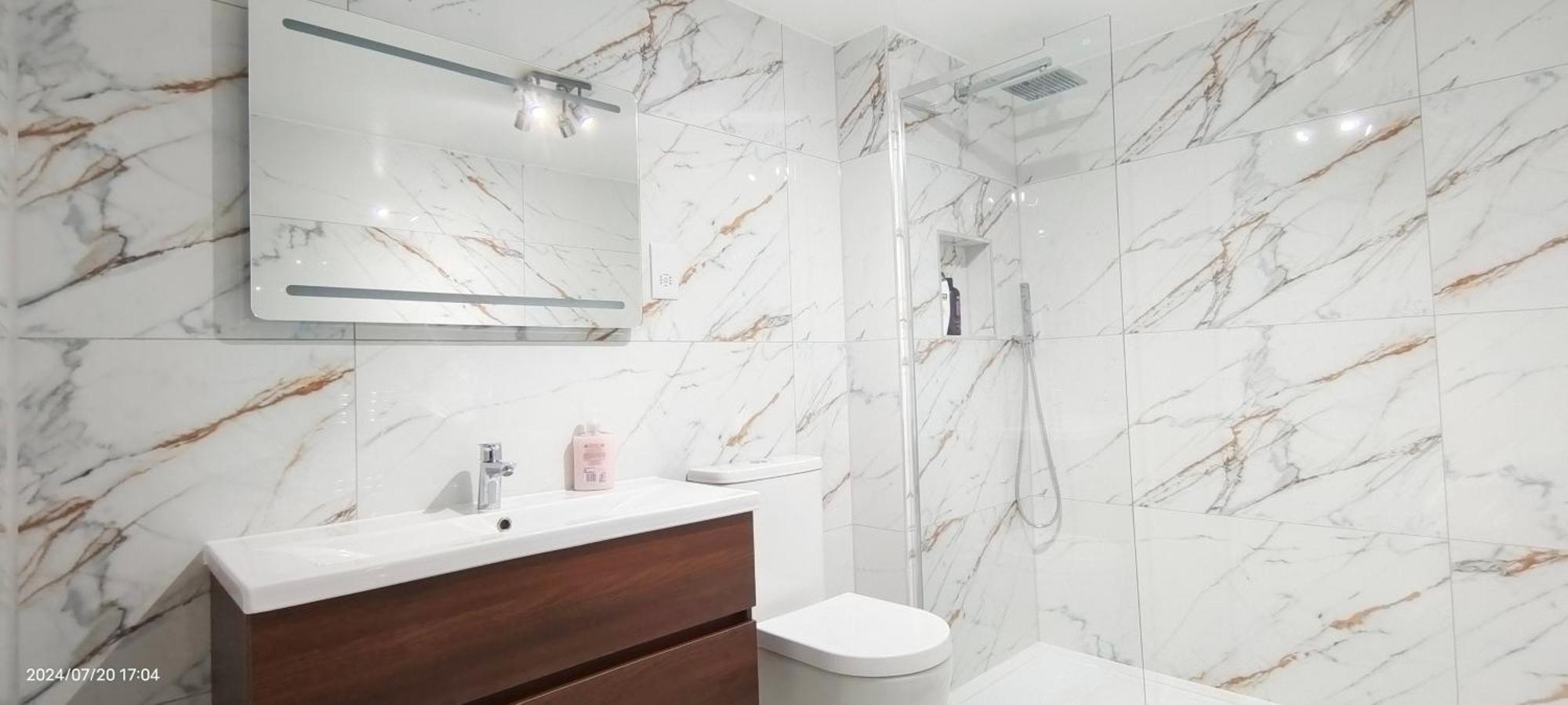 Apartment Spacious 2b2b With Garden