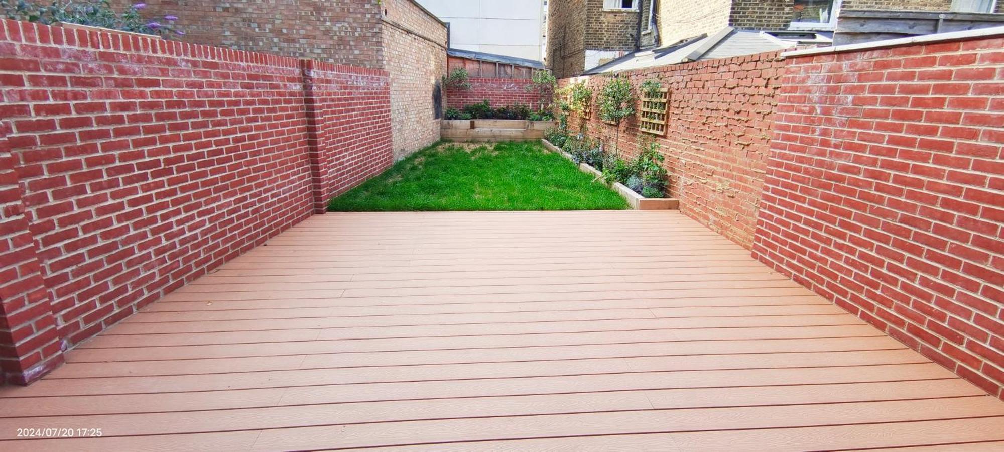 Leilighet Spacious 2b2b With Garden London