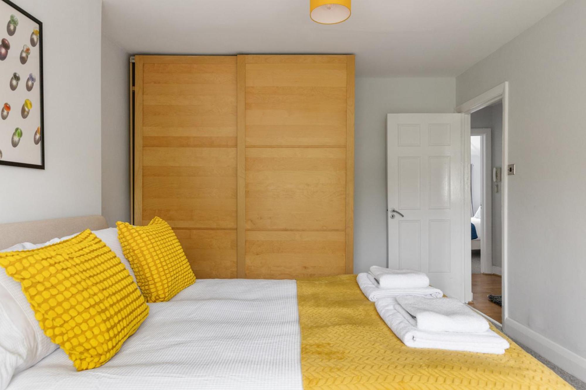 Archway Abode - Close To Apartment *