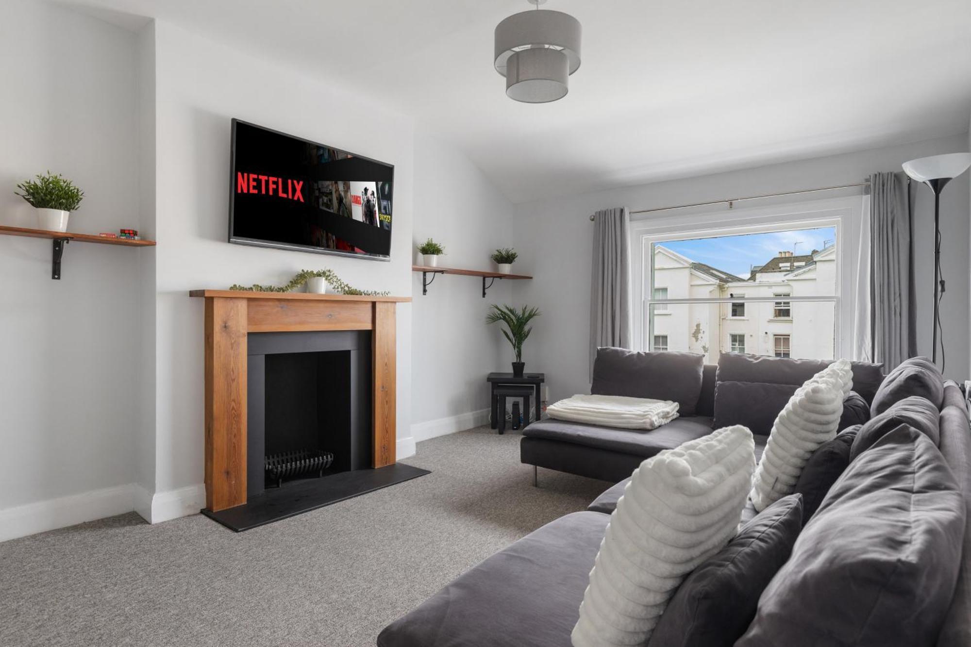 Archway Abode - Close To Apartment