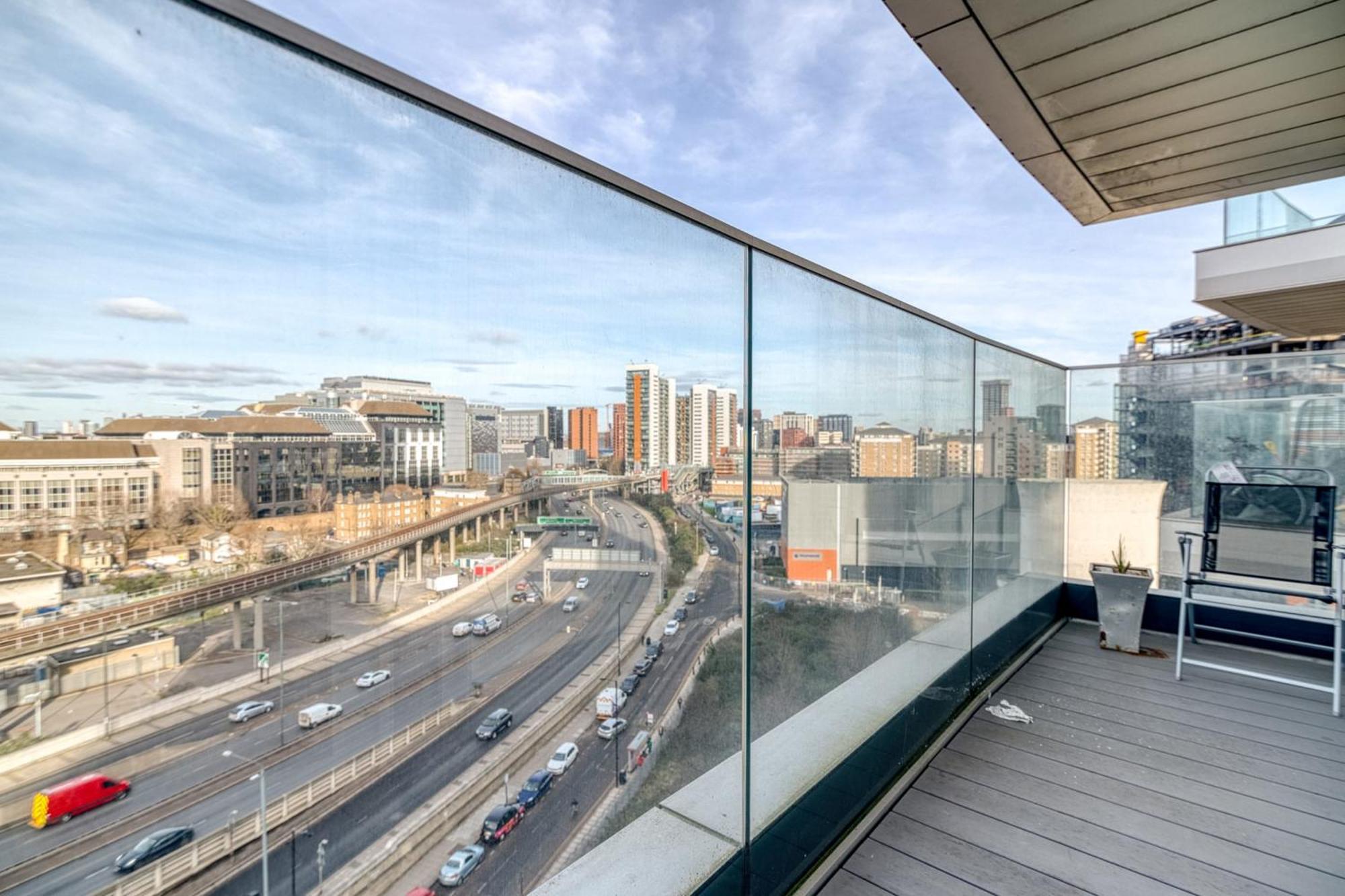 New Development Canary Wharf Flat London