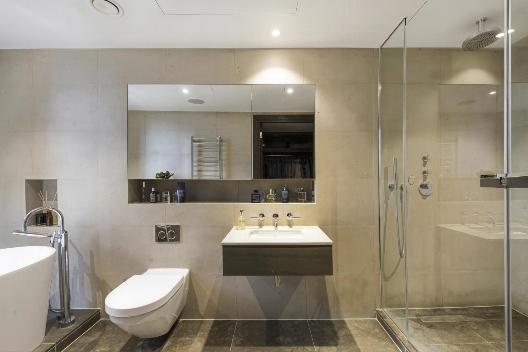 Whitecross Apartment